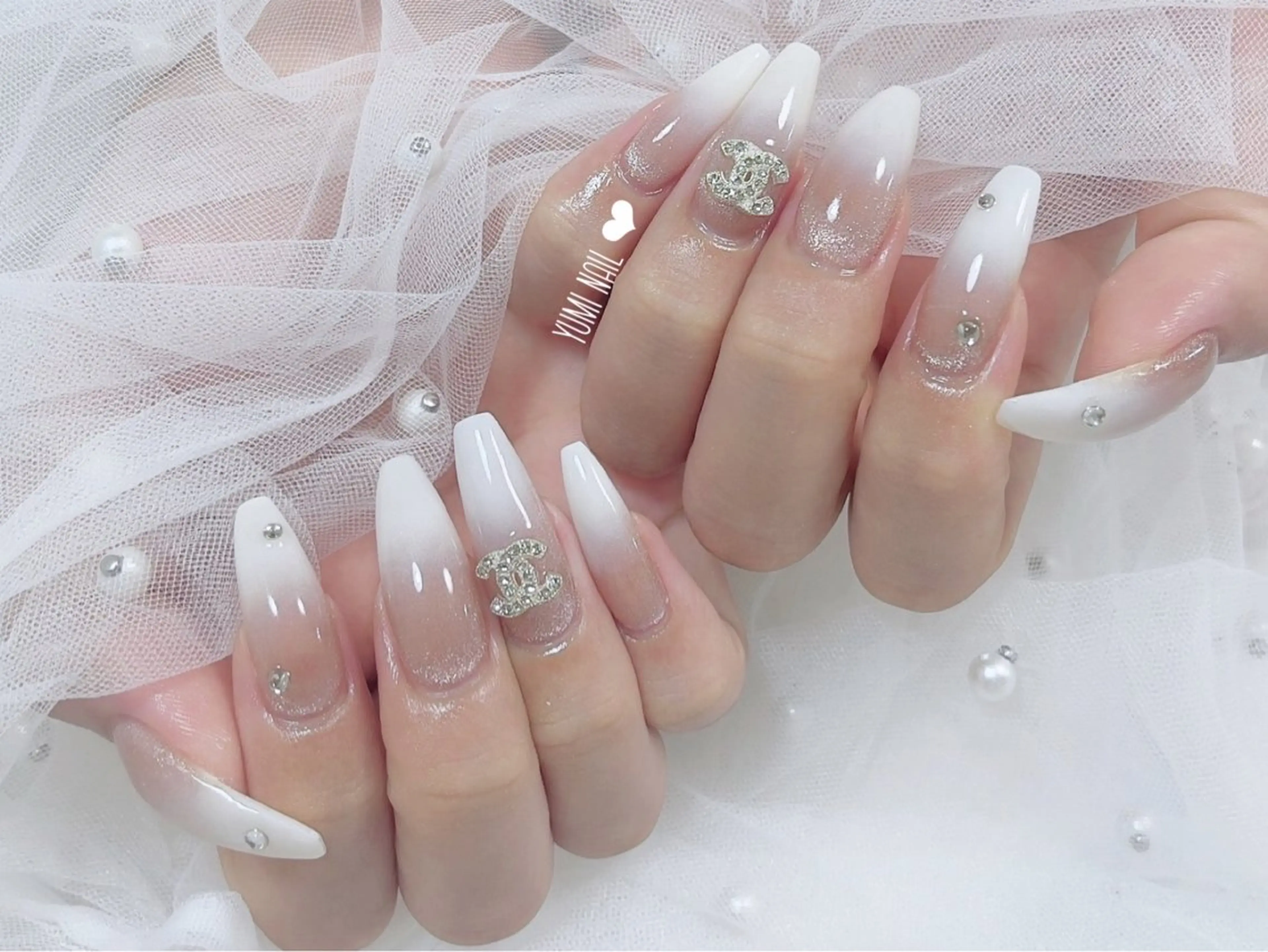 ネイル 𝐲𝐮𝐦𝐢🎀 長さ出しデザイン専門のネイルデザイン