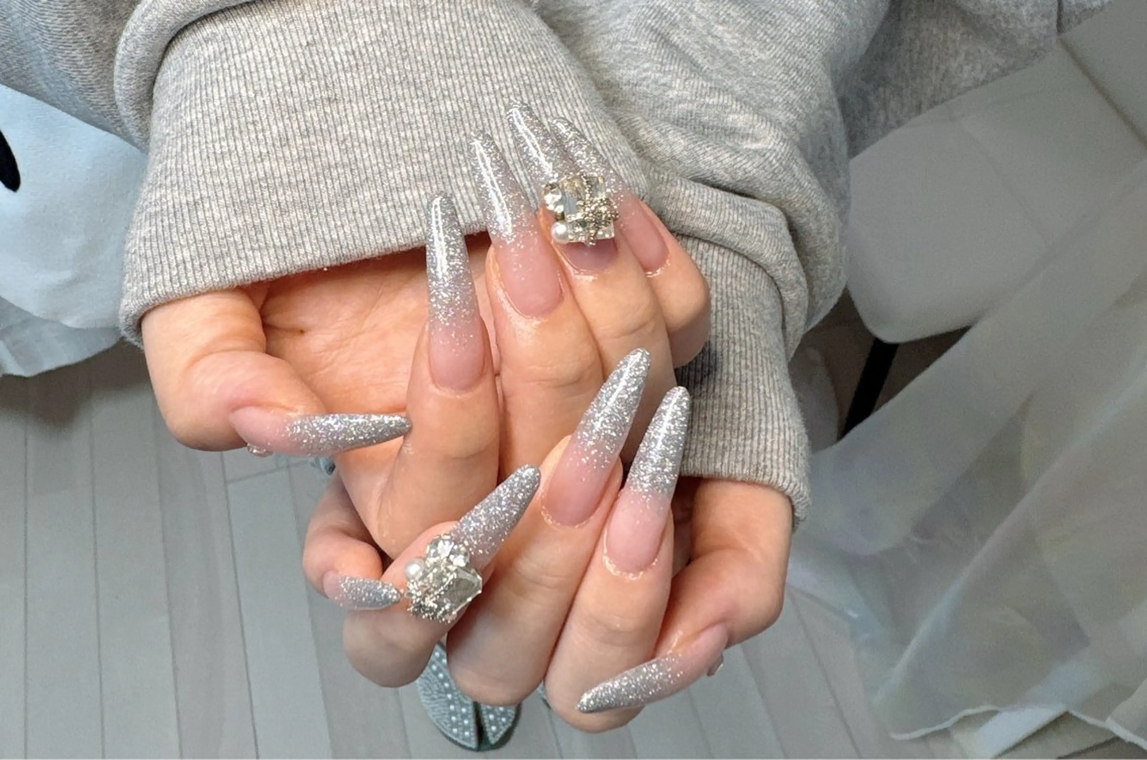 ネイル アートネイル オーロラネイル チークネイル フレンチネイル ガラスフレンチ ハンドネイル 🎀🎀YooLi Nail Salonのネイルデザイン