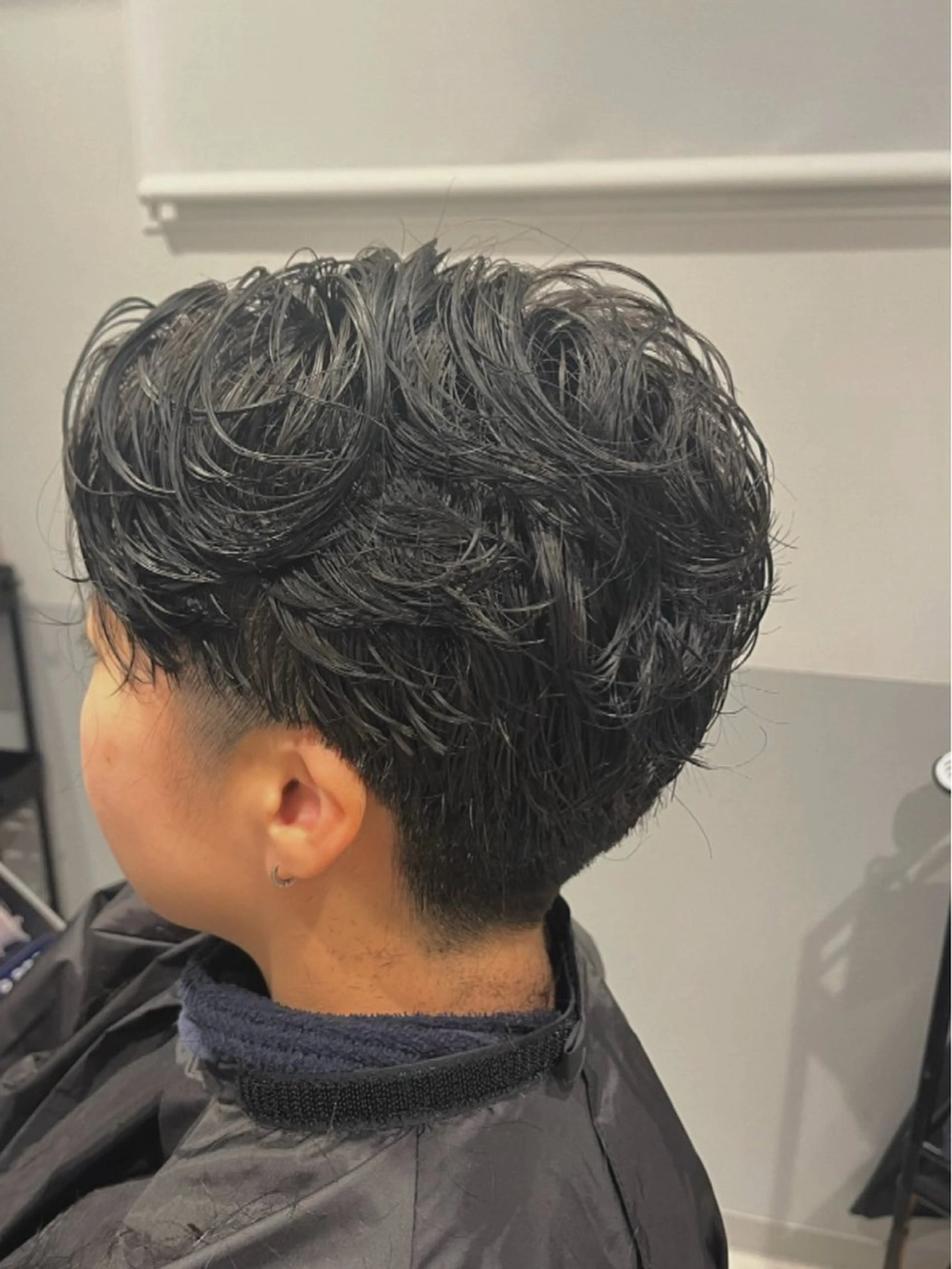 ショート パーマ メンズ メンズパーマ メンズショート ショートヘア e i🪼のヘアスタイル