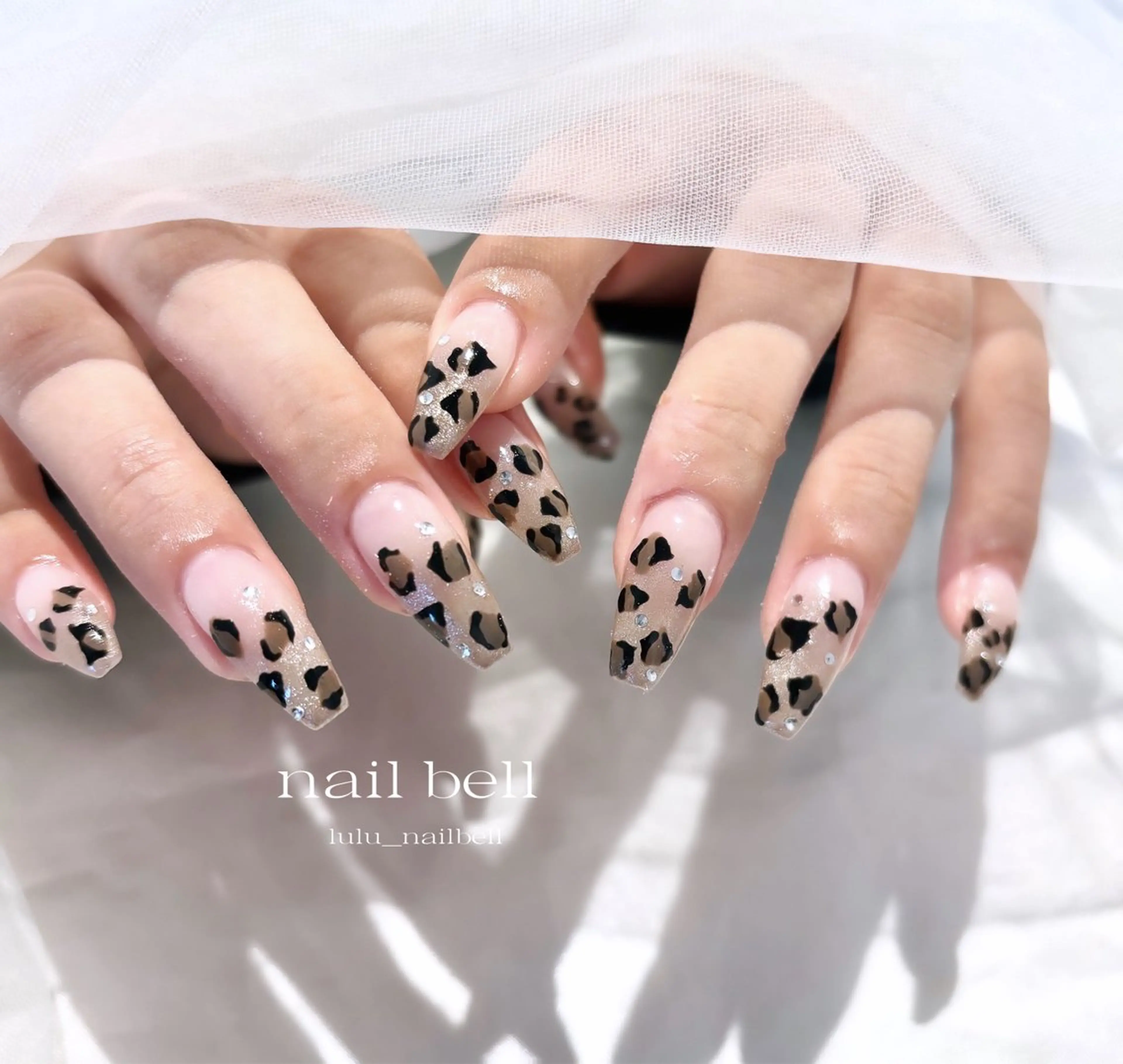 ネイル 大人可愛いネイル🎗 Hinaのネイルデザイン