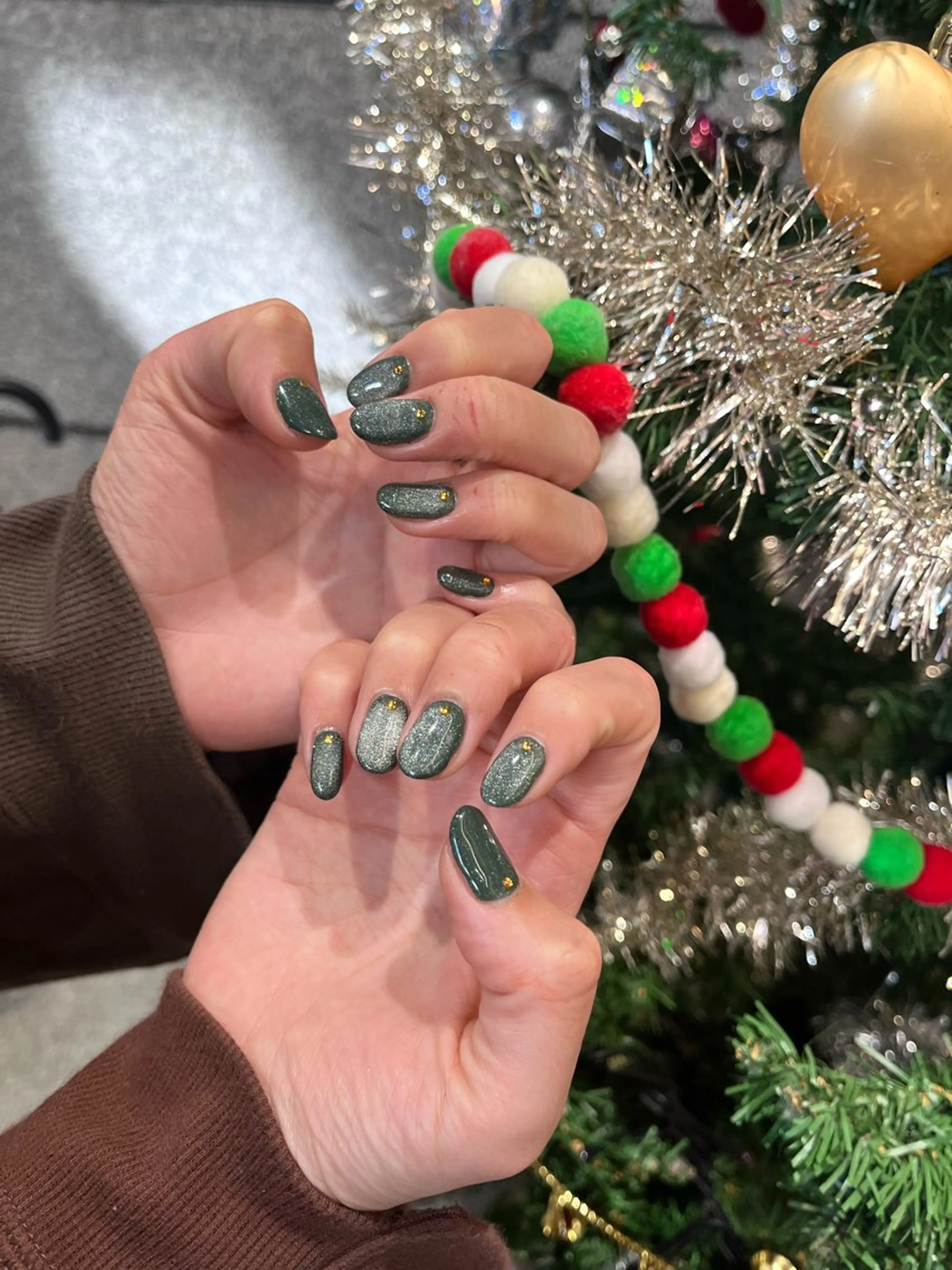 ネイル マグネットネイル ハンドネイル ∴Sanae. ∴ トータルビューティーのマツエク・マツパデザイン