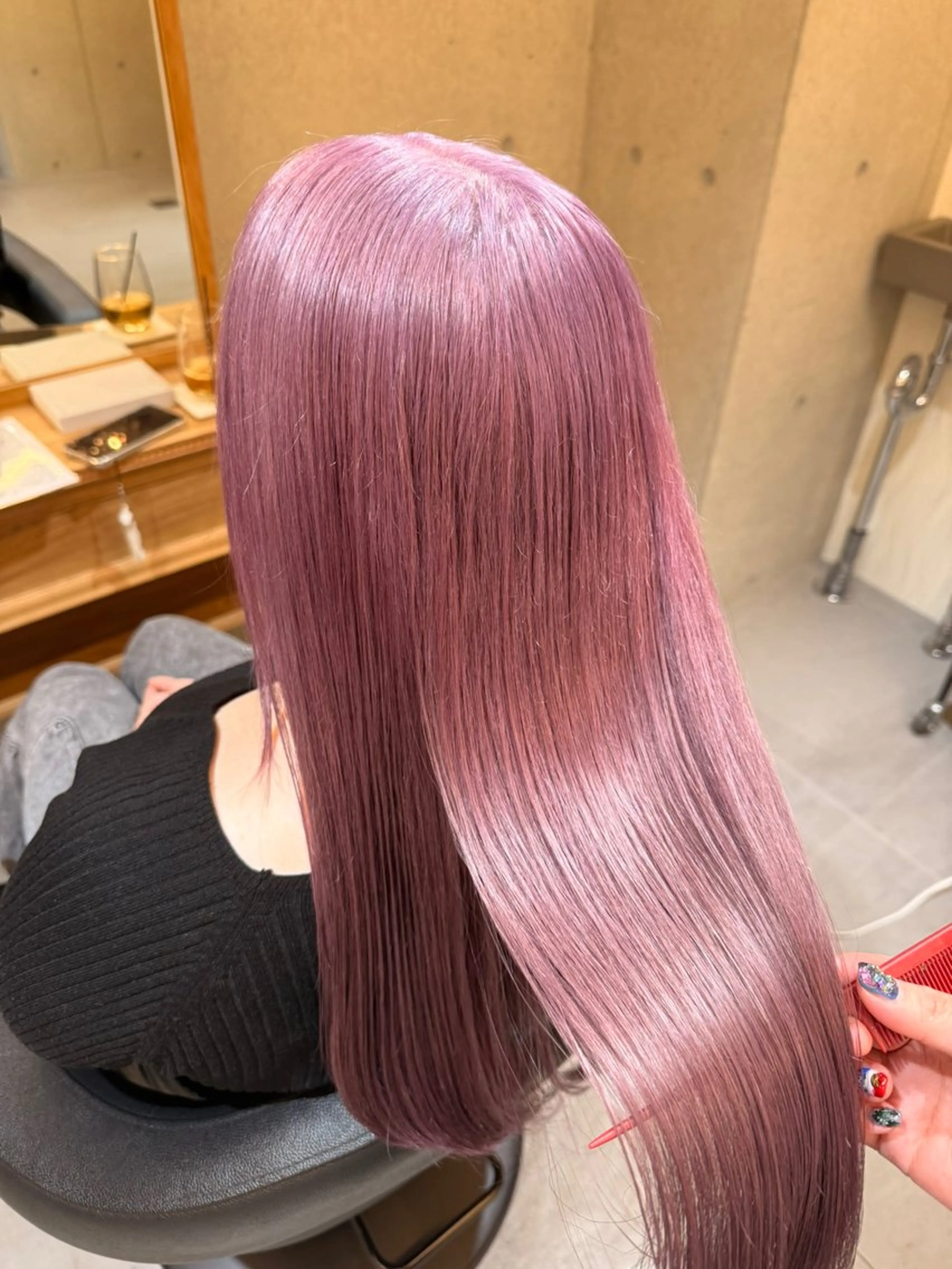 ロング カラー ヘアカラー トリートメント RINA .のヘアスタイル