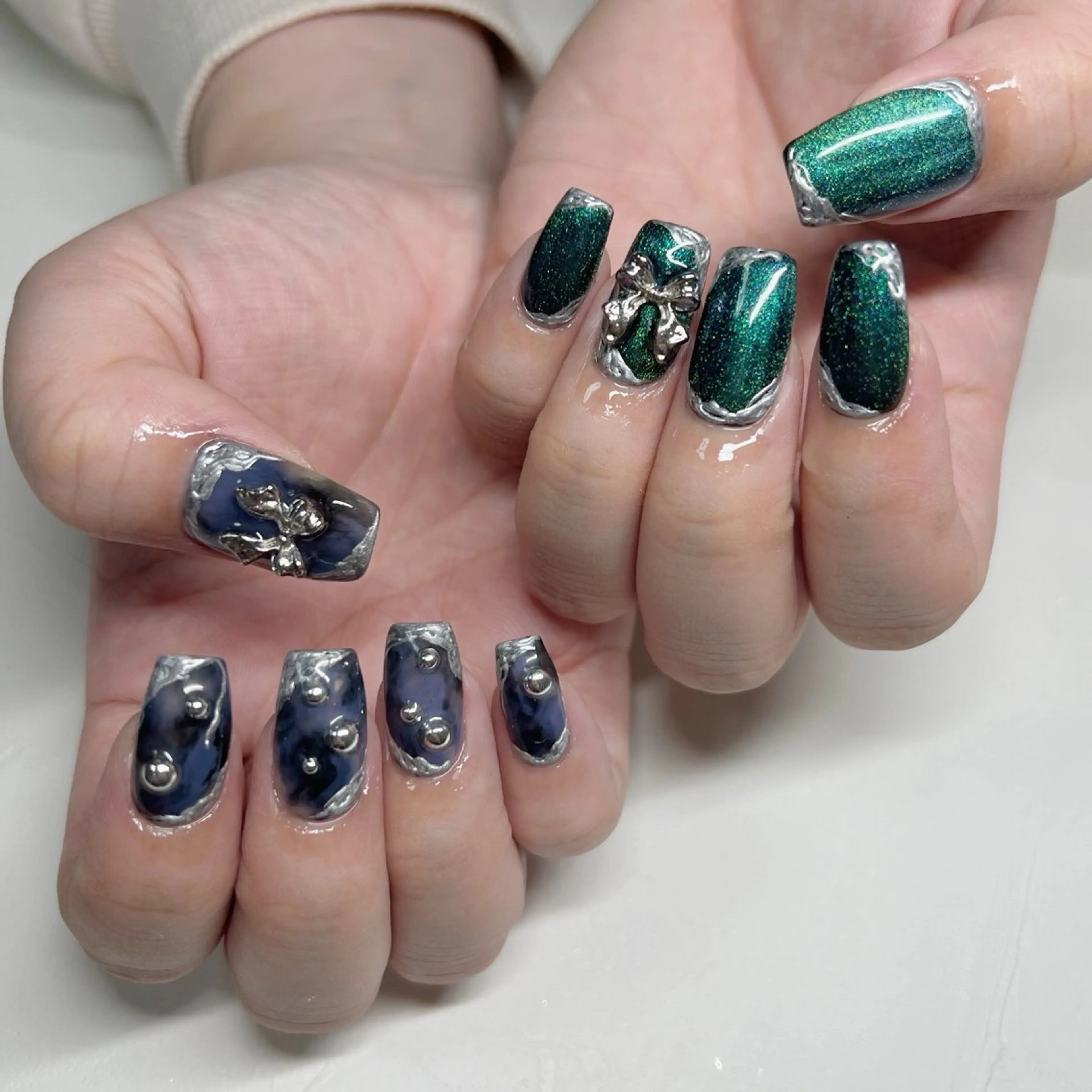 ネイル マグネットネイル リボン ハンドネイル 川端 京香のネイルデザイン