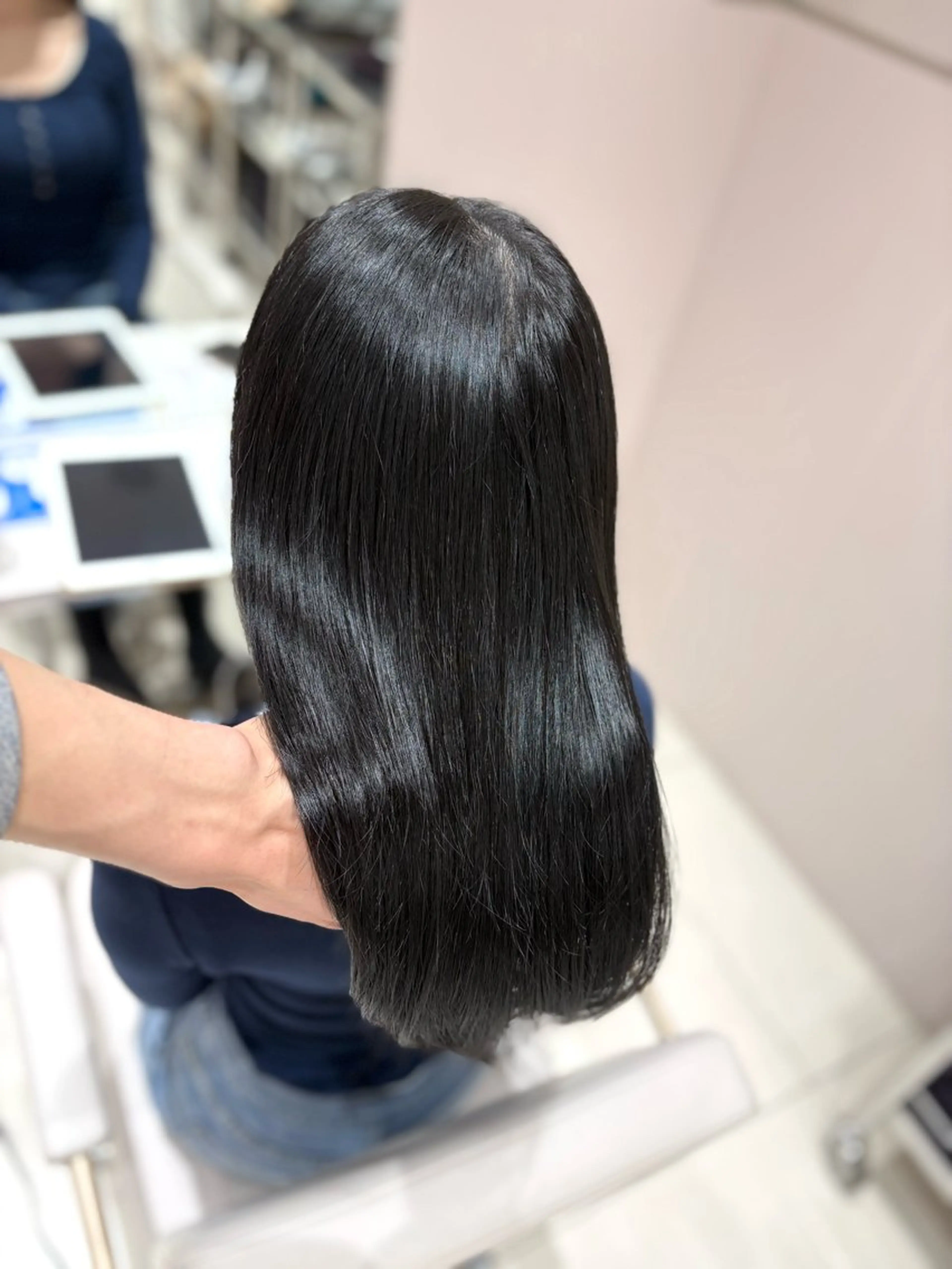 ミディアム カラー グレージュ ヘアカラー トリートメント 銀座/レイヤー/ 透明感カラー✨りくのヘアスタイル