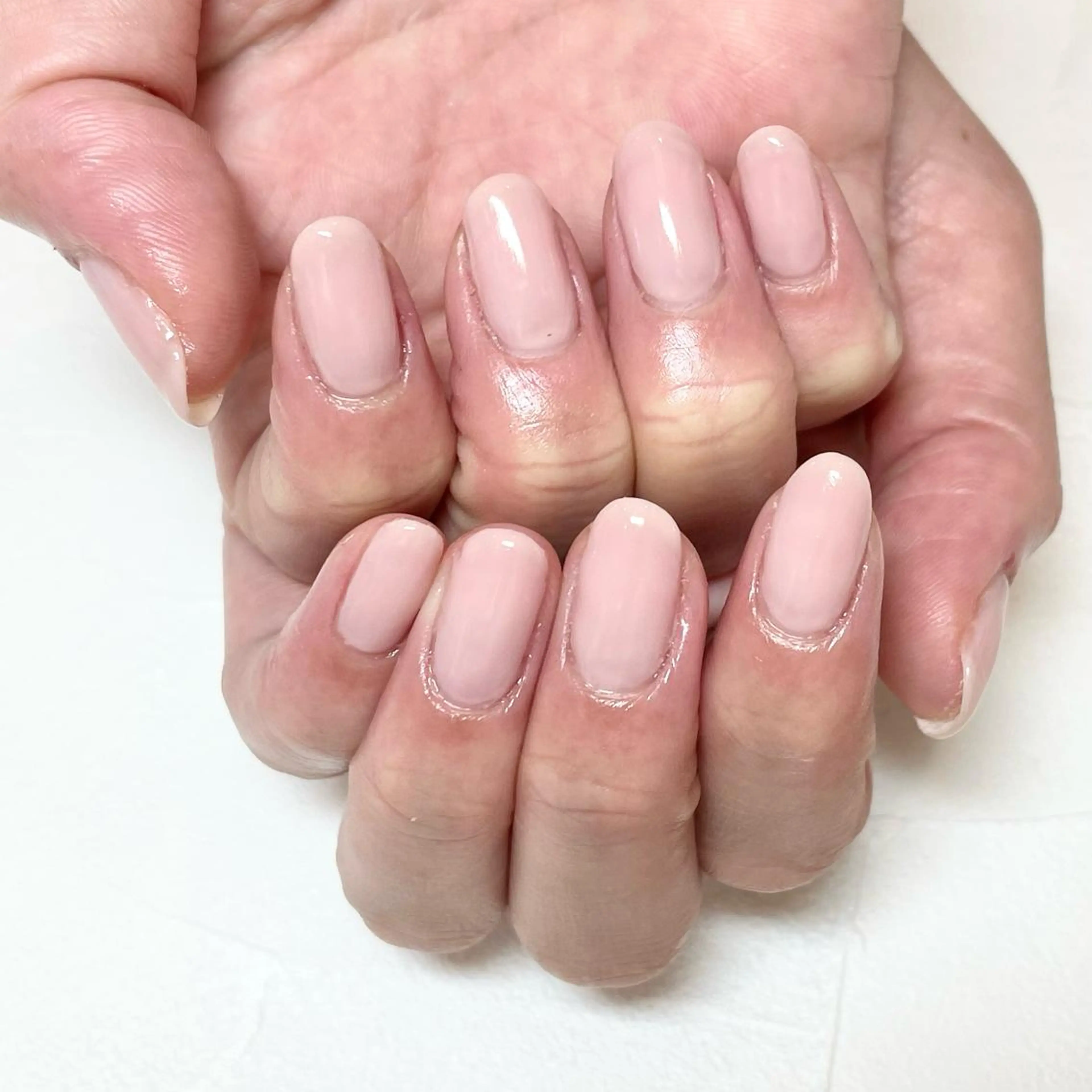 ネイル ワンカラーネイル CHOUETTE Shioriのネイルデザイン