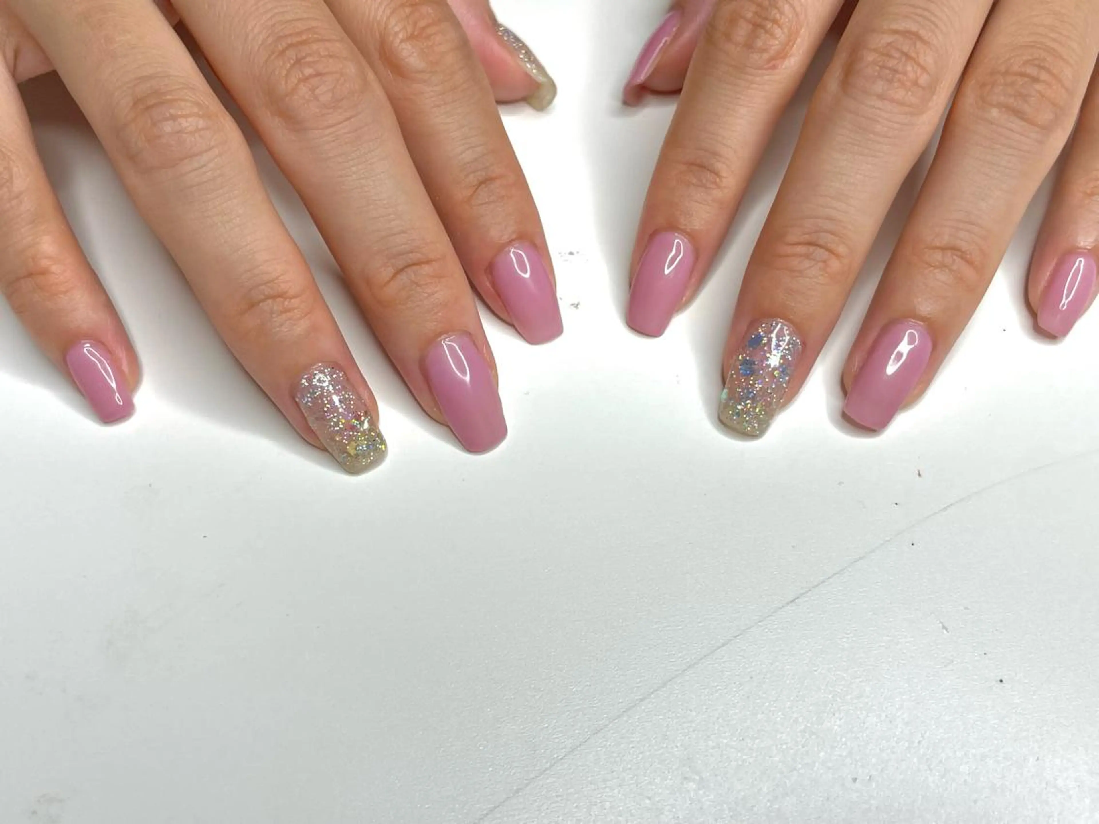 ネイル ラメ(グリッター) ピンク ピンクベージュ Ri-e's nailのネイルデザイン