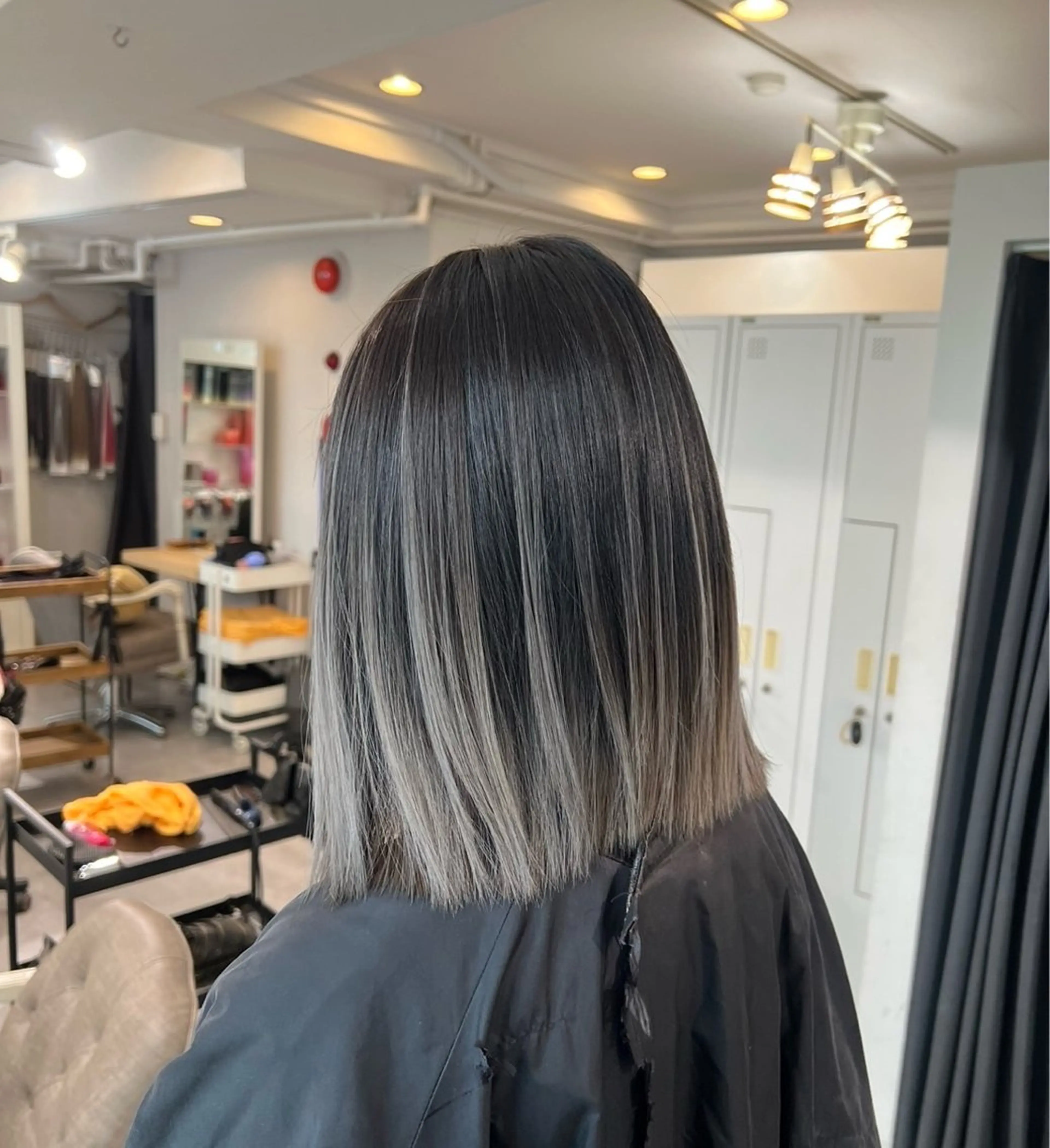 ショート カラー バレイヤージュ グレージュ レイヤーカット ヘアカラー トリートメント 指名数No.1 /NAOYAのヘアスタイル