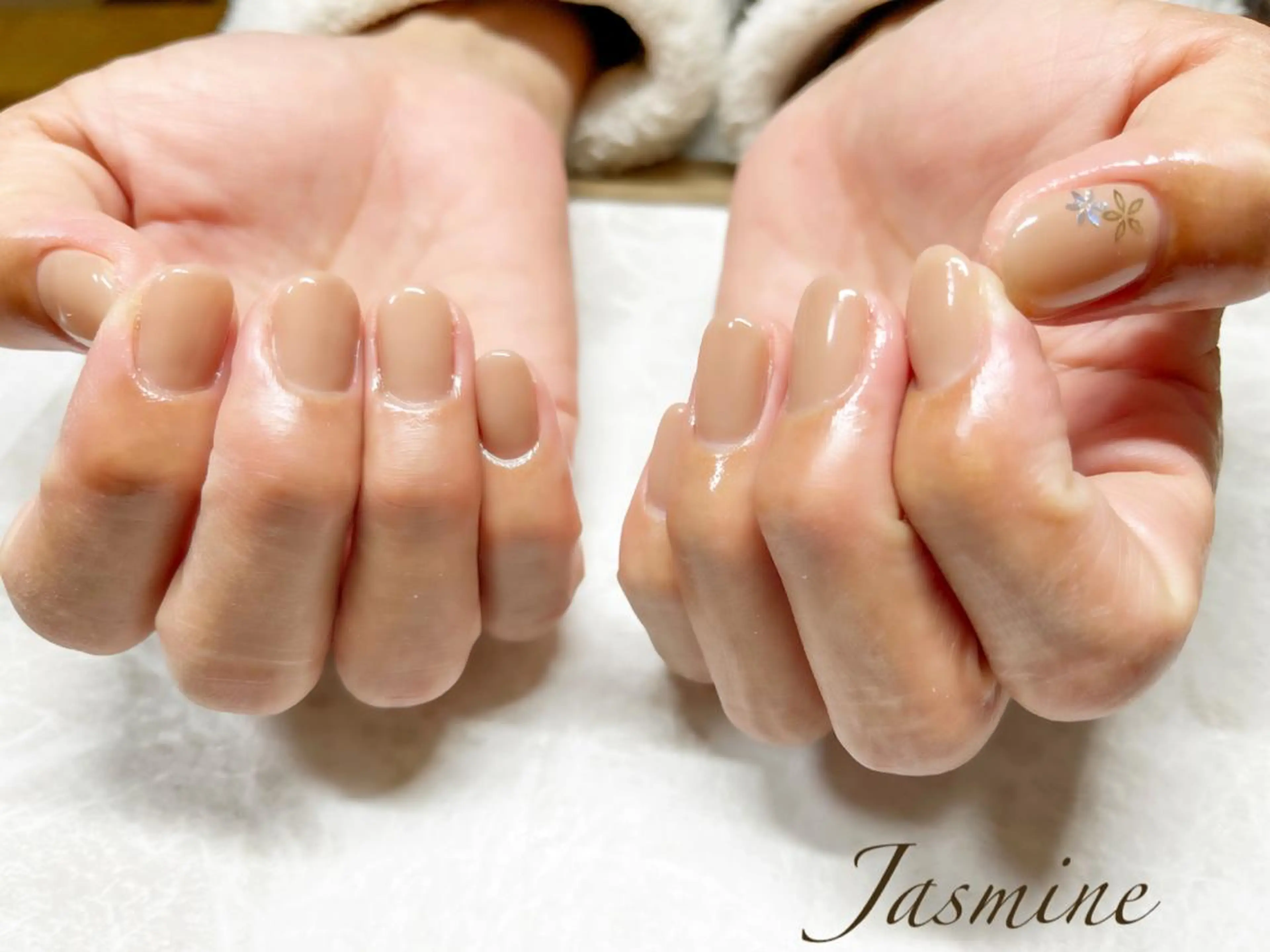 ネイル ハンドネイル Jasmine 林のネイルデザイン