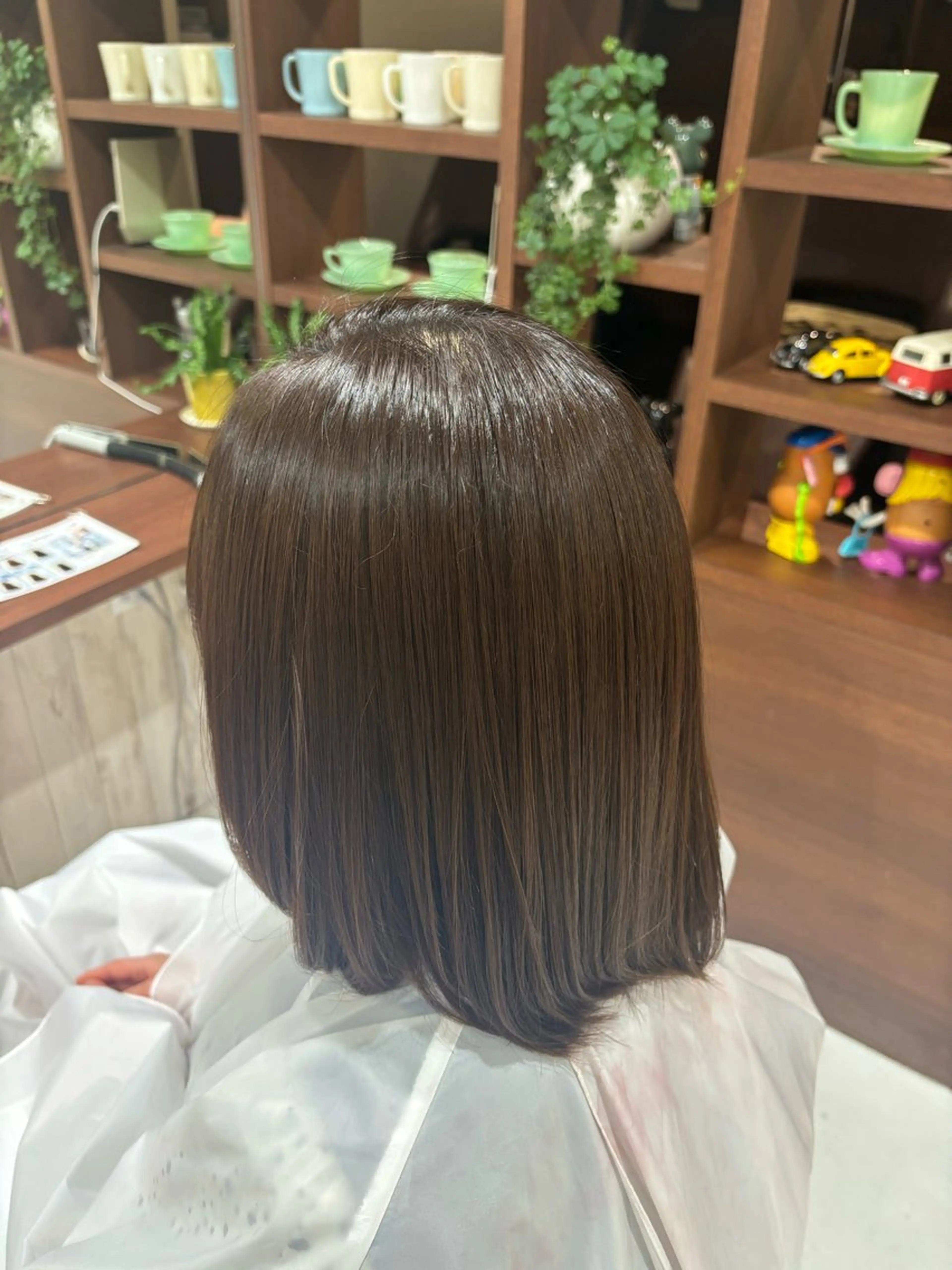 ミディアム カラー 保谷 菜々美のヘアスタイル
