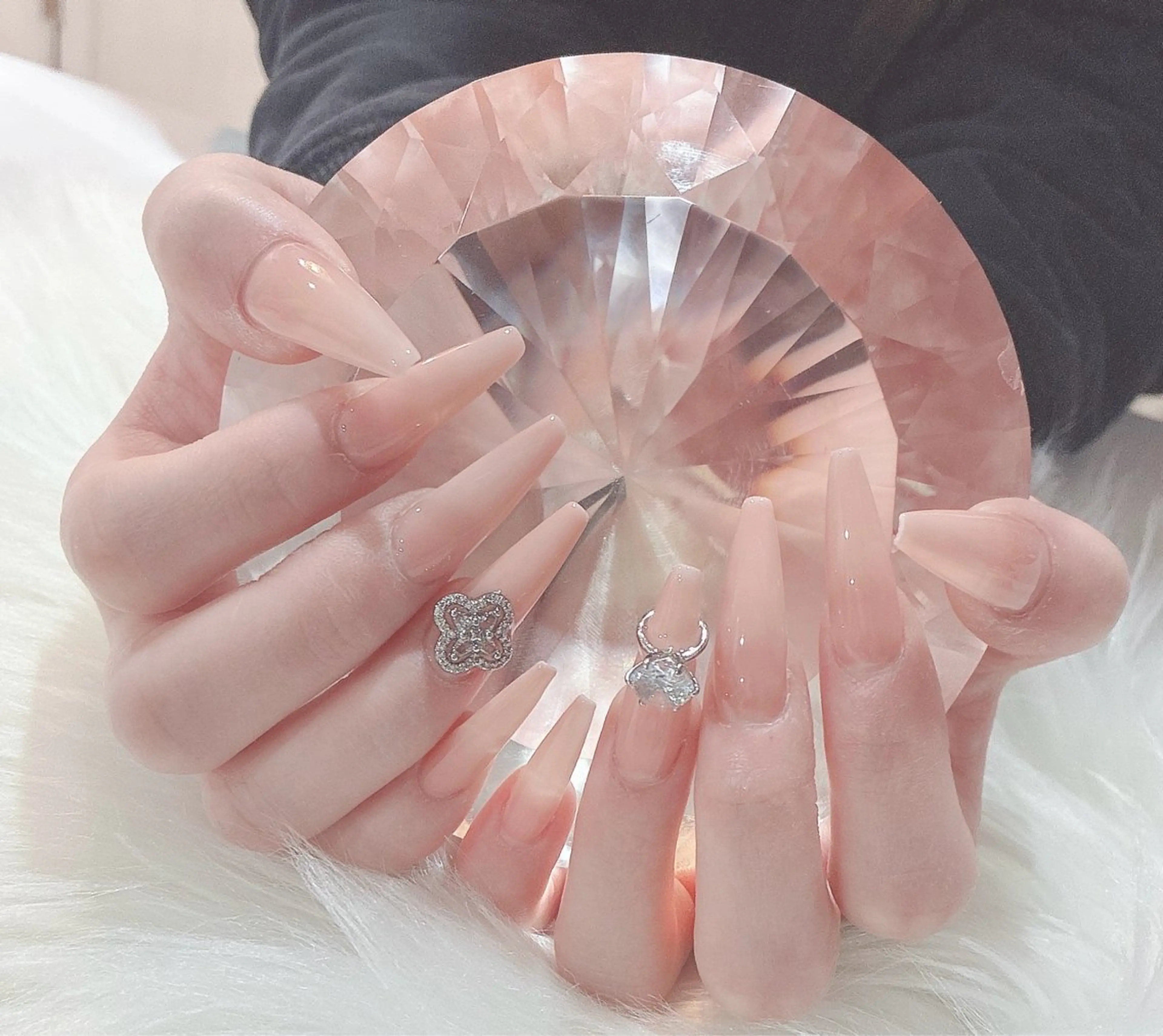 ネイル ハンドネイル LoaChaton kaeのネイルデザイン