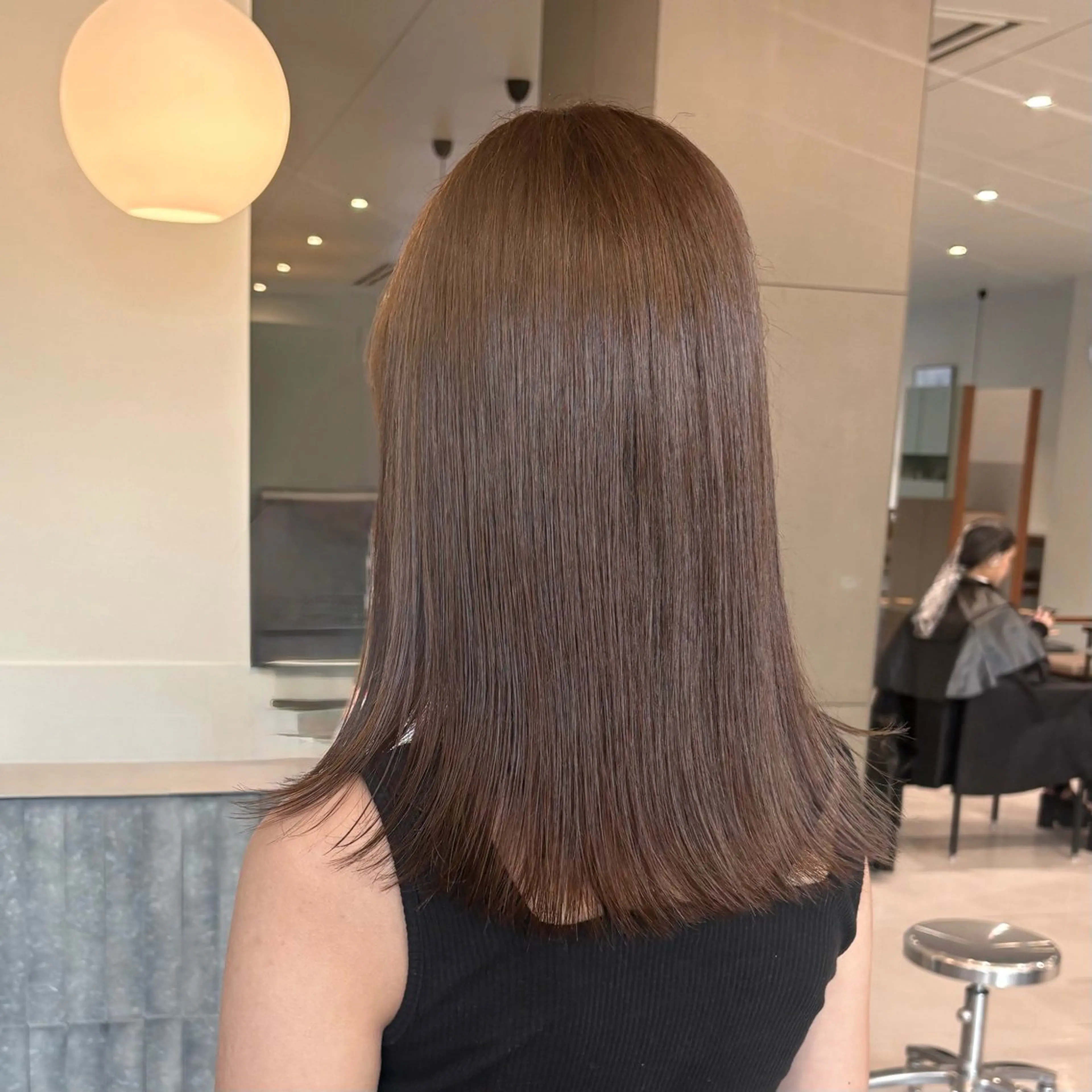 セミロング カット ヘアカラー 💡レイヤーカット/ グレージュ松本隼人のヘアスタイル