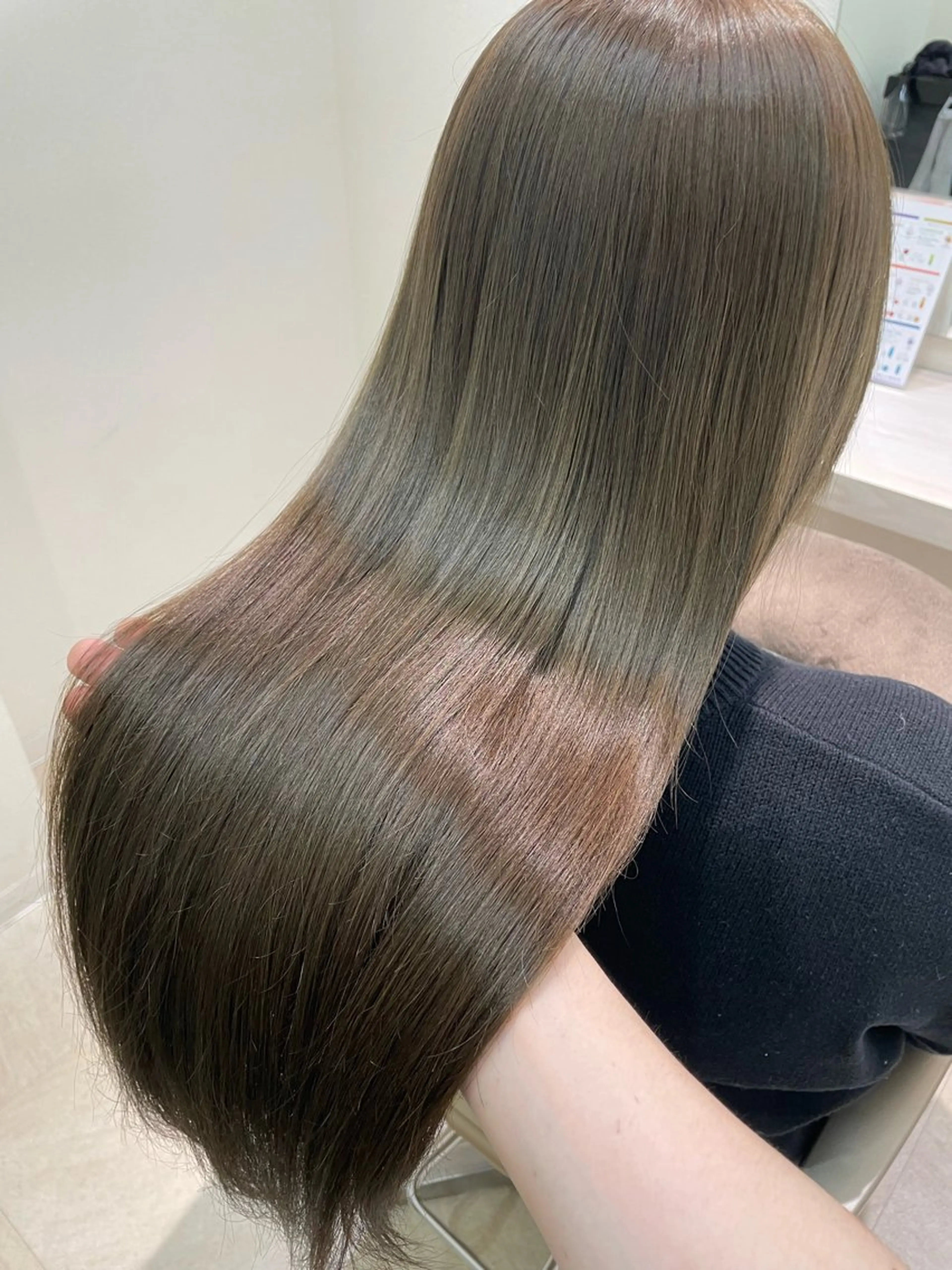 ロング カット ヘアカラー トリートメント 田中 郁也のヘアスタイル