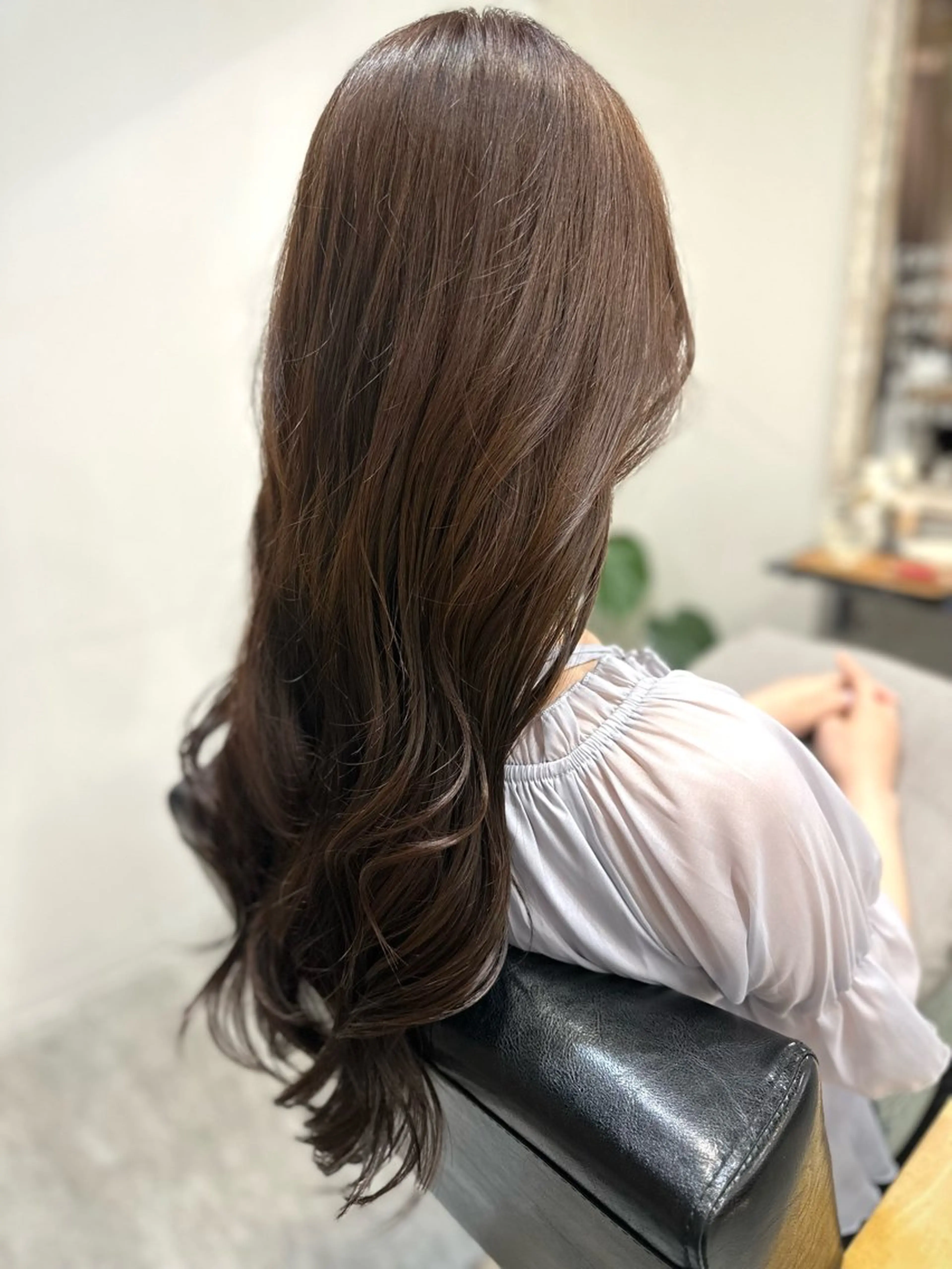 ロング カラー ヘアカラー トリートメント 福西晃希 【艶髪・髪質改善】のヘアスタイル