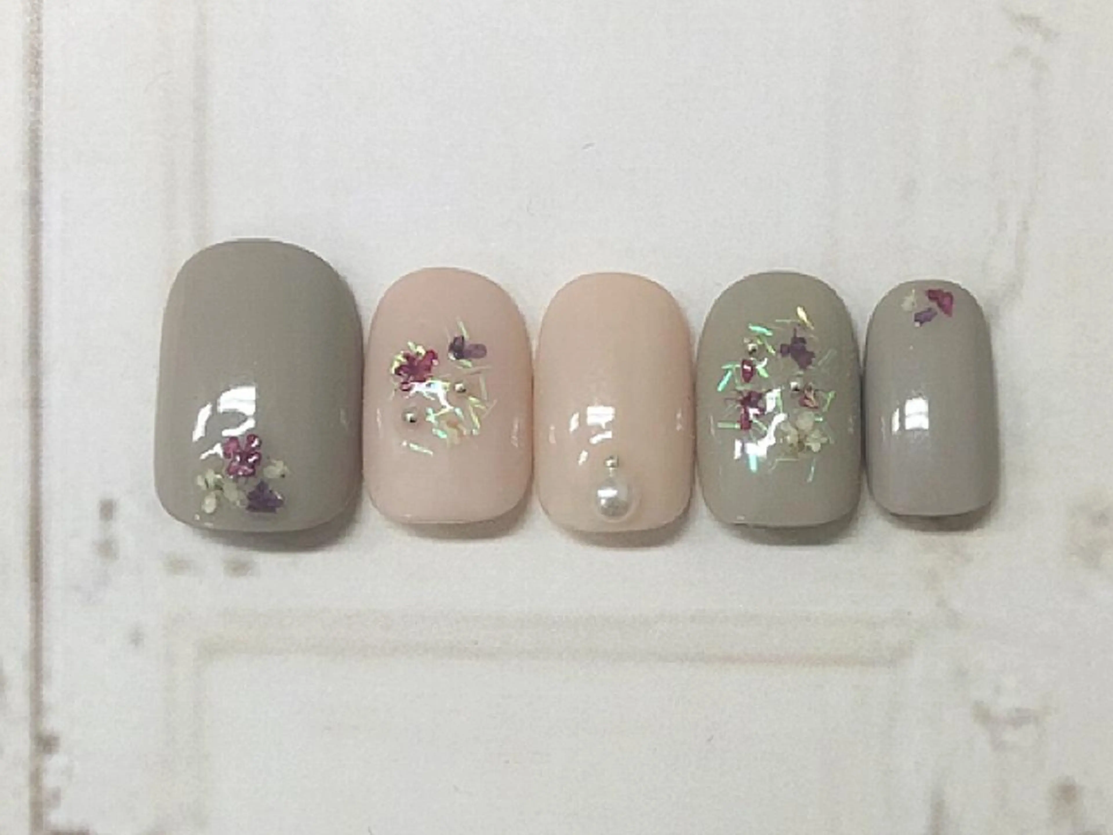 ショート カラー ネイル chéri sinagawaのネイルデザイン