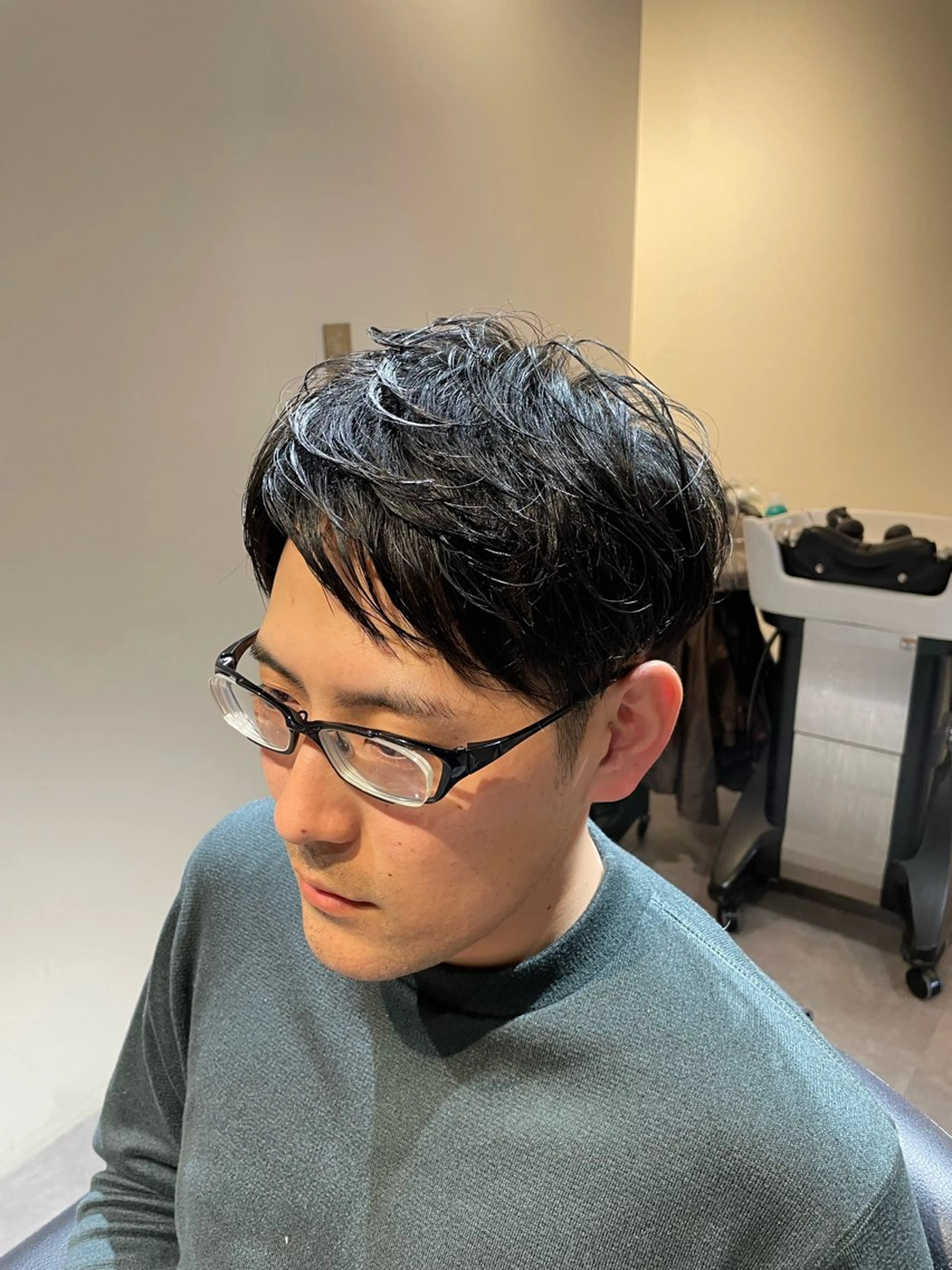 ミディアム パーマ 下山 けいんのヘアスタイル