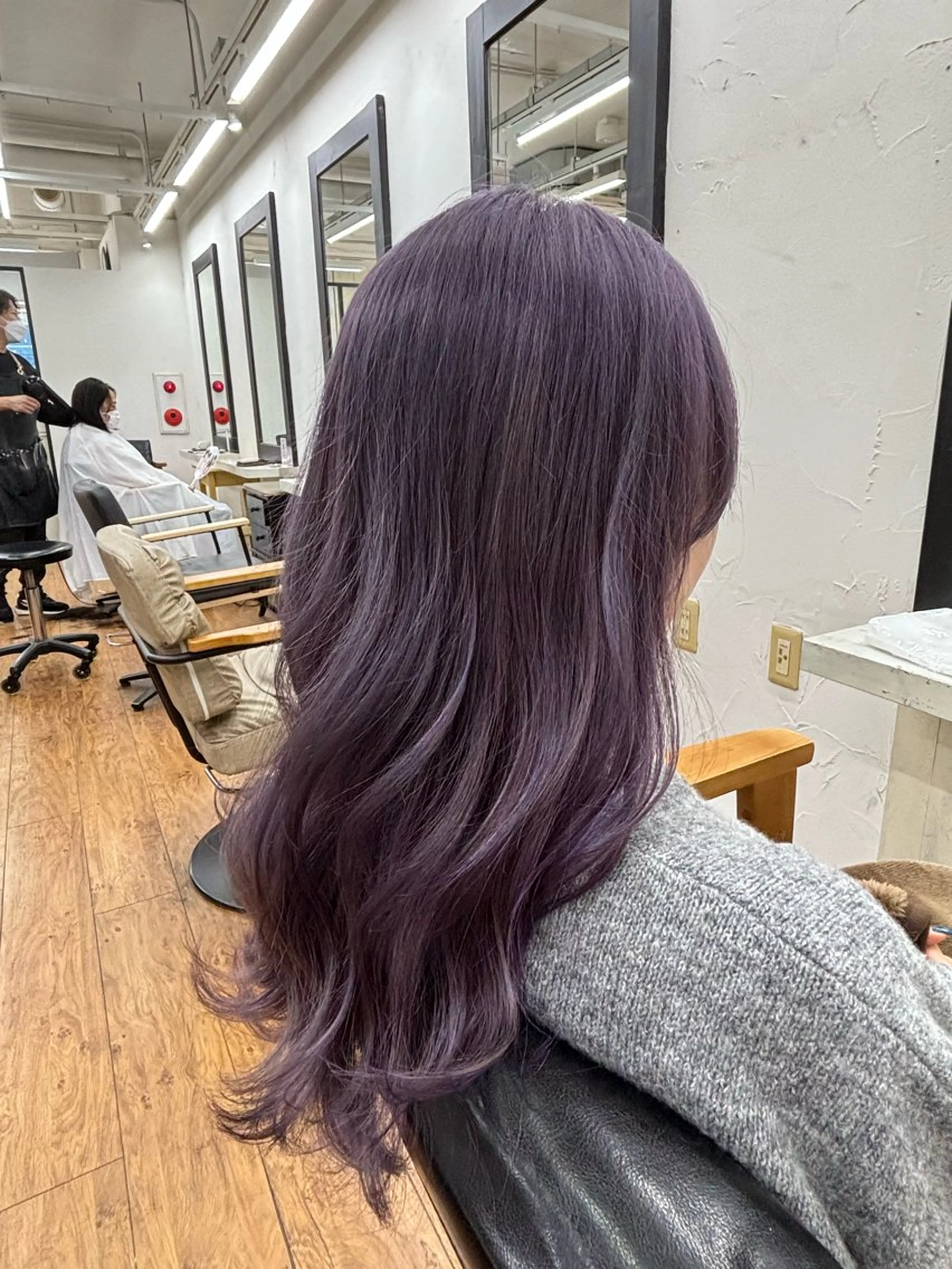 ロング カラー ブリーチ ヘアカラー トリートメント 香野 優子のヘアスタイル