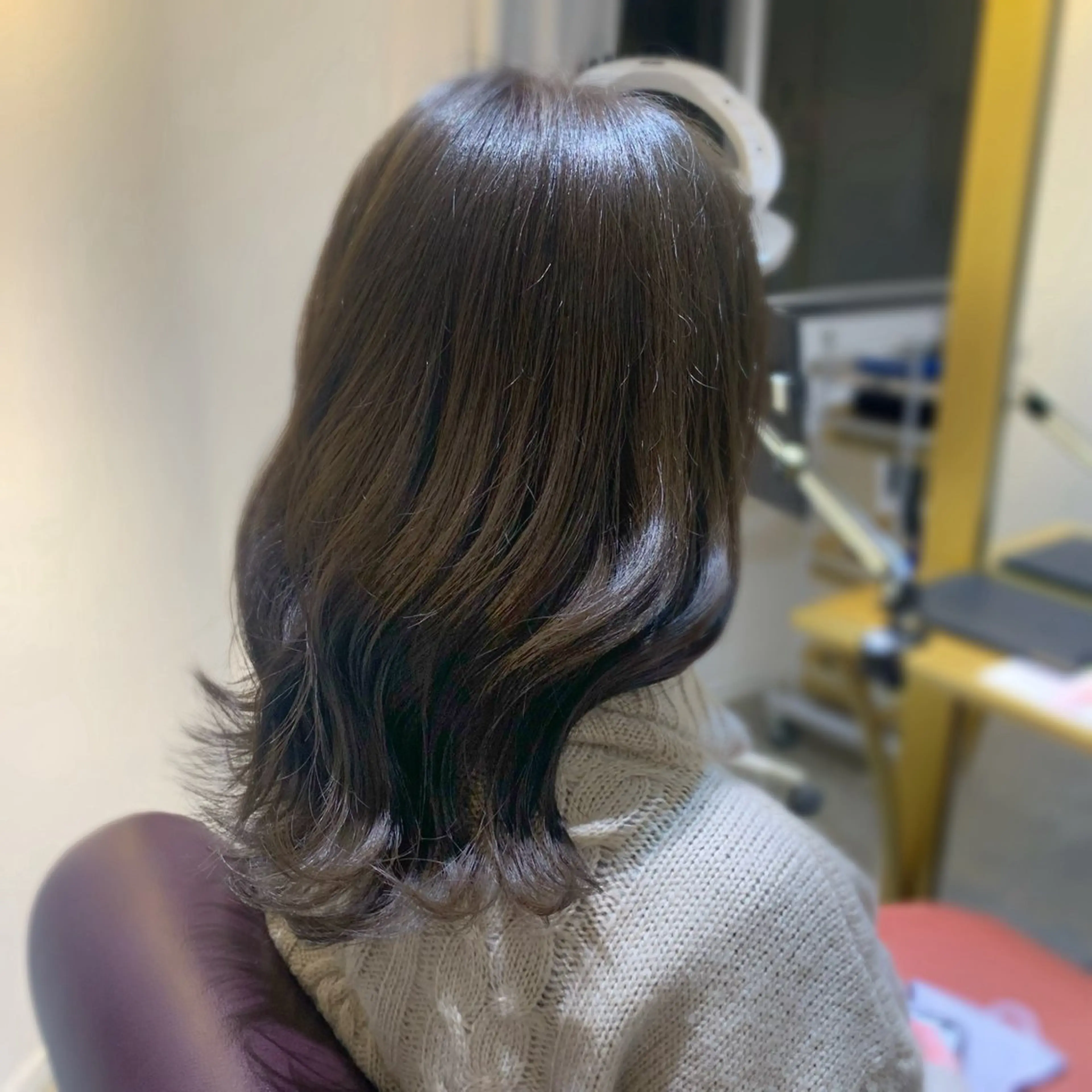 ミディアム カラー グレージュ カット ヘアカラー 心斎橋/レイヤー/ 艶カラー💖Sakiのヘアスタイル
