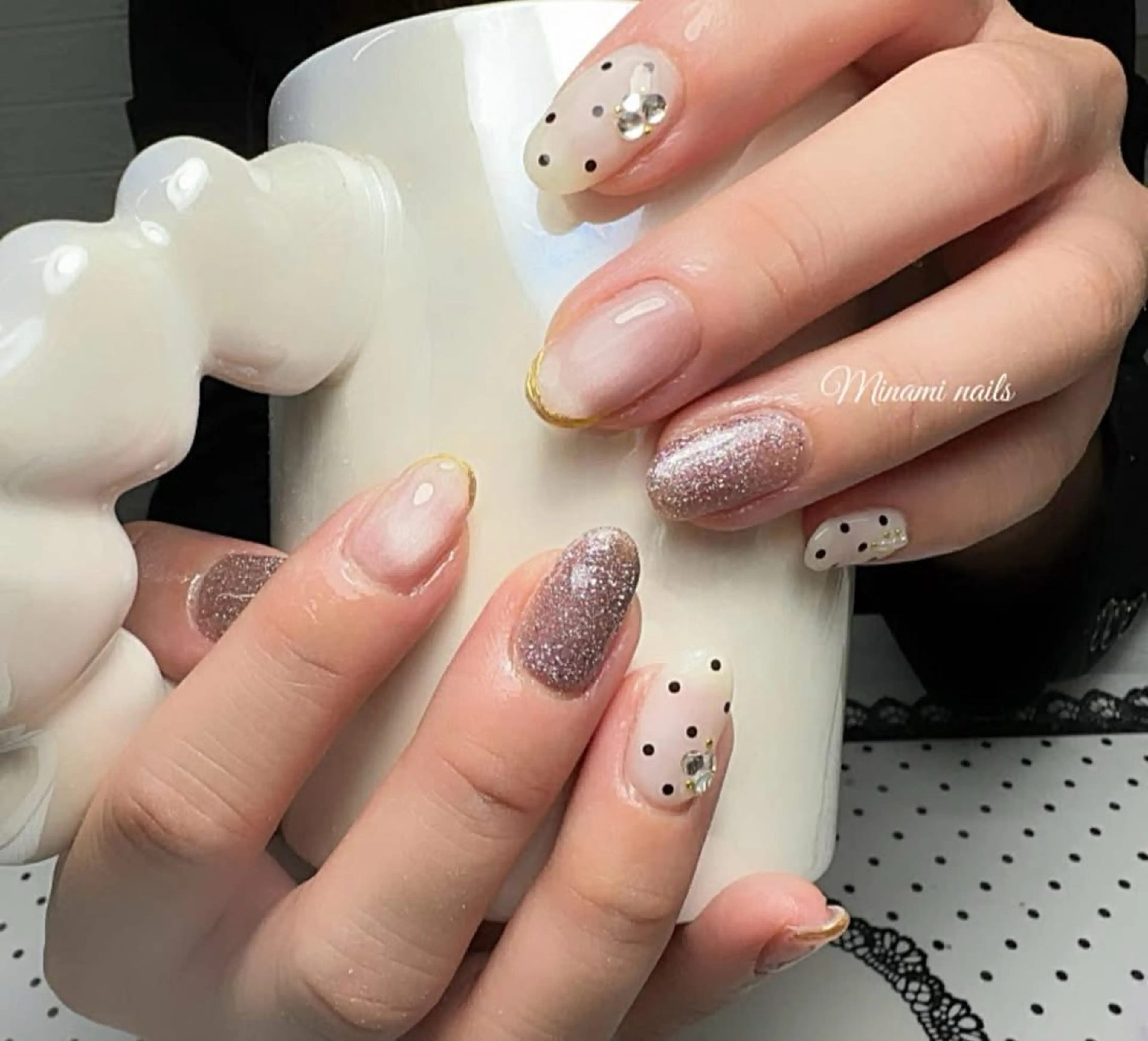 ネイル アートネイル オーロラネイル ガーリー キラキラネイル 韓国ネイル Minami Nailsのネイルデザイン