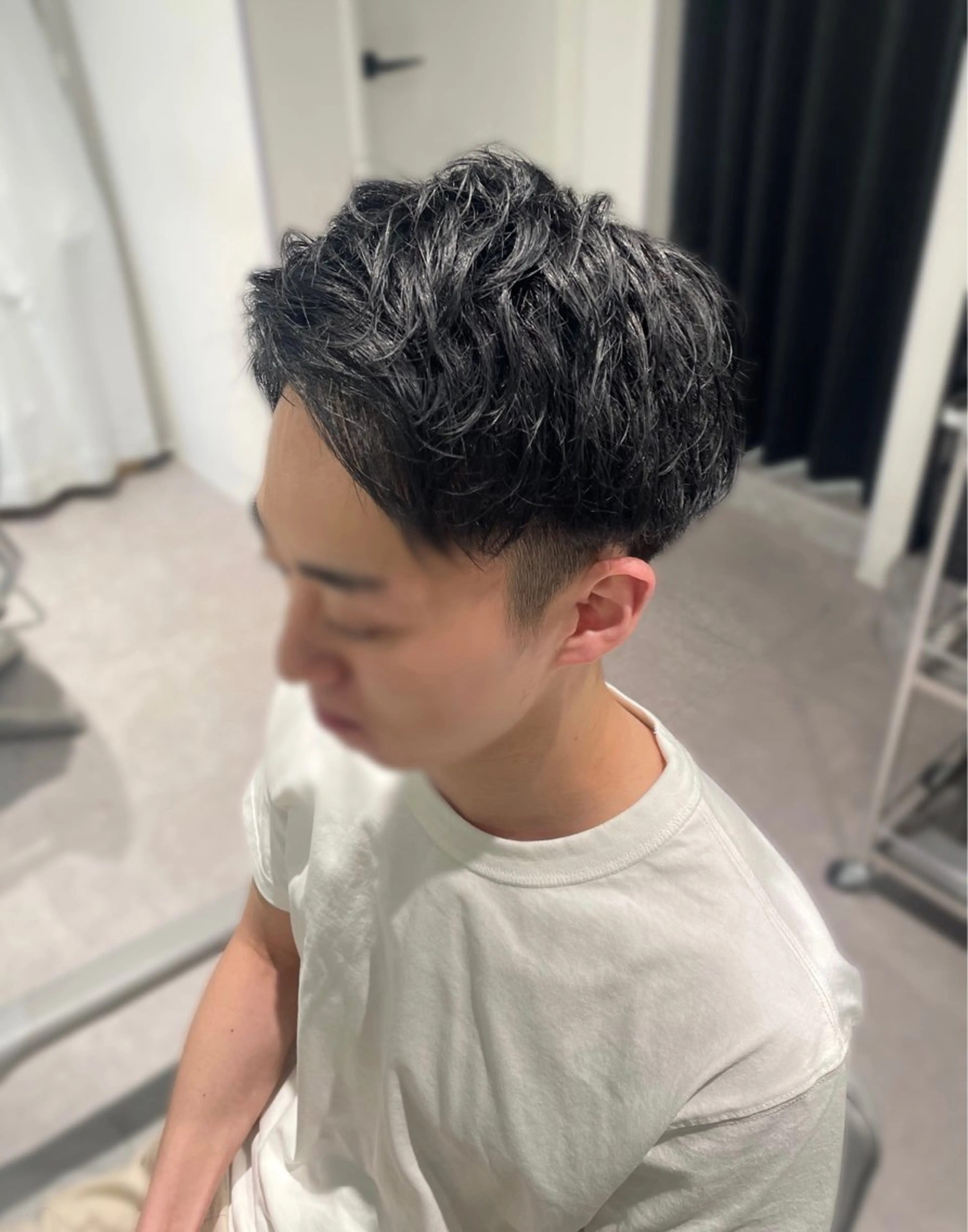 メンズ momone🍒 メンズカットパーマのヘアスタイル