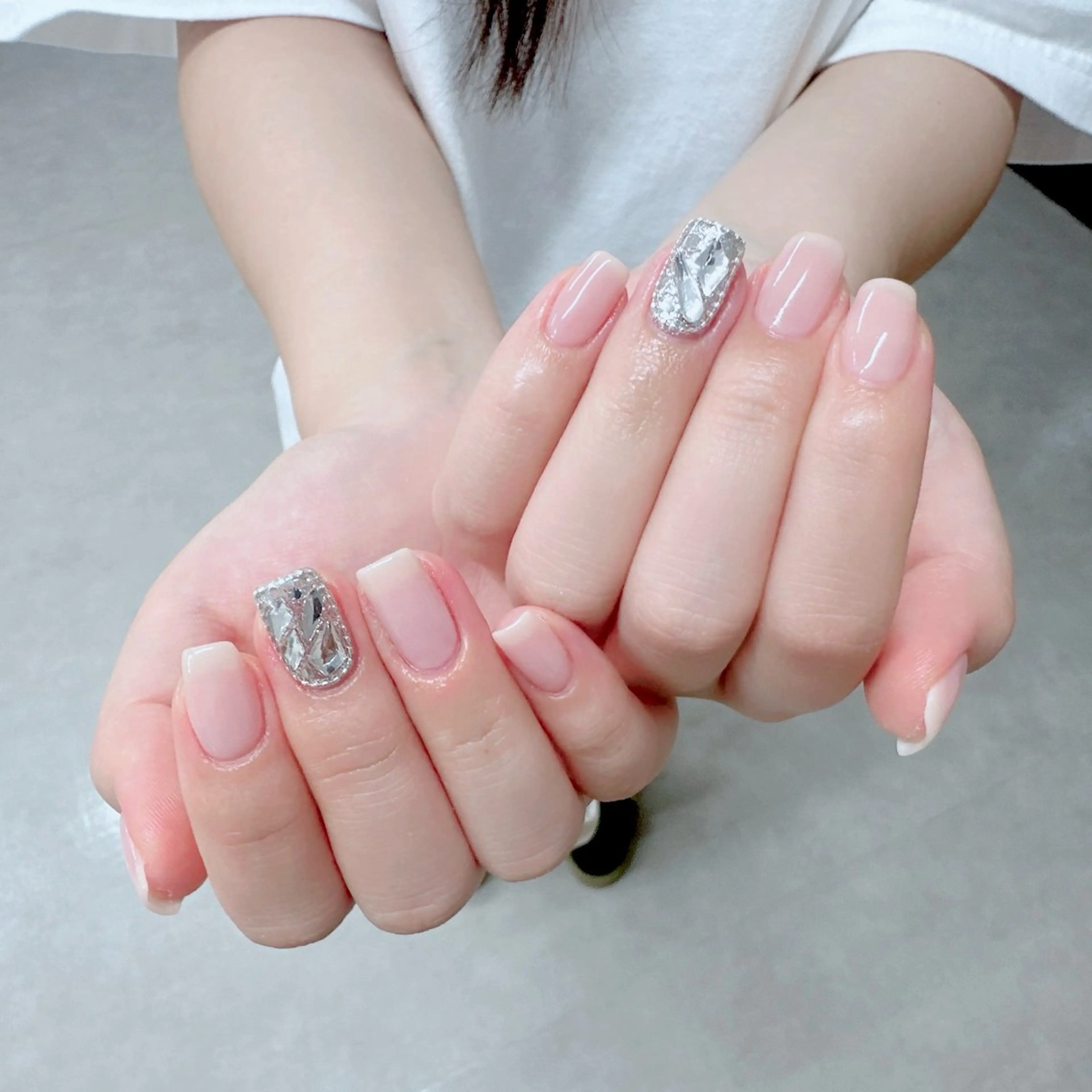 (オフなし)HAND2本埋めつくしデザインの写真