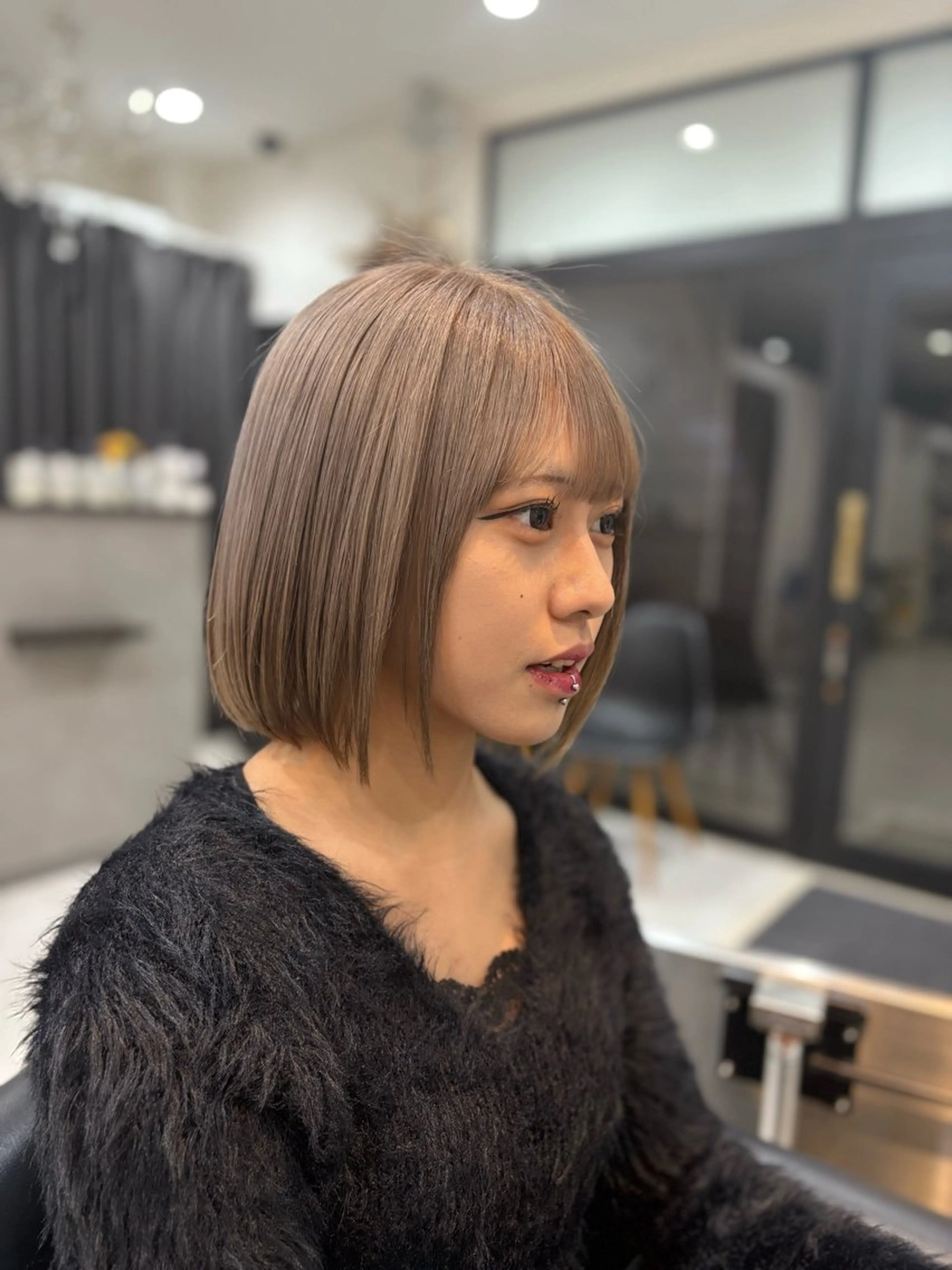 ミディアム カット ヘアカラー 美容室シャルム⭐️ 清水　勇希🩷のヘアスタイル