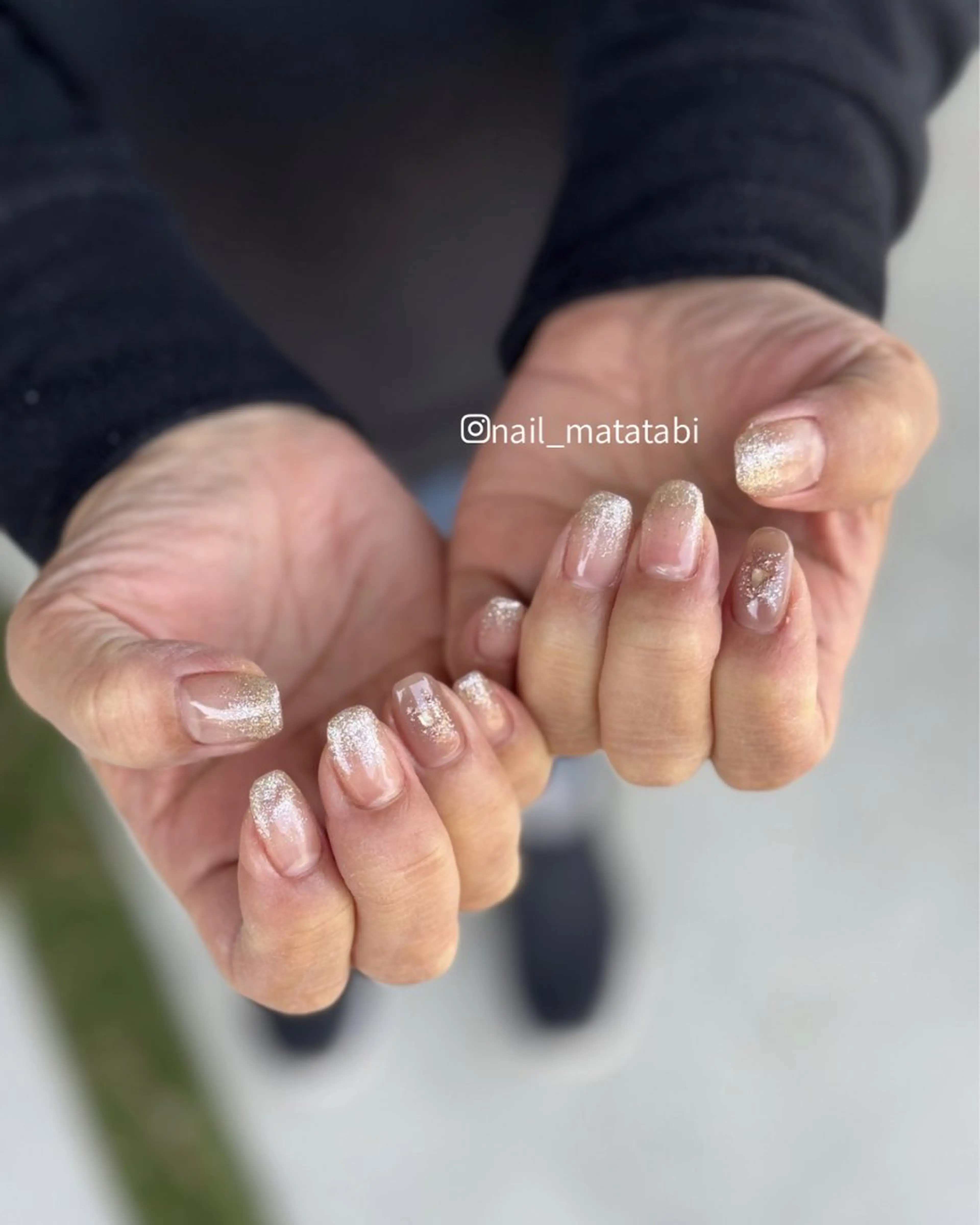 ネイル ラメ(グリッター) ラメグラデーション ハンドネイル MATATABI. kumiのネイルデザイン