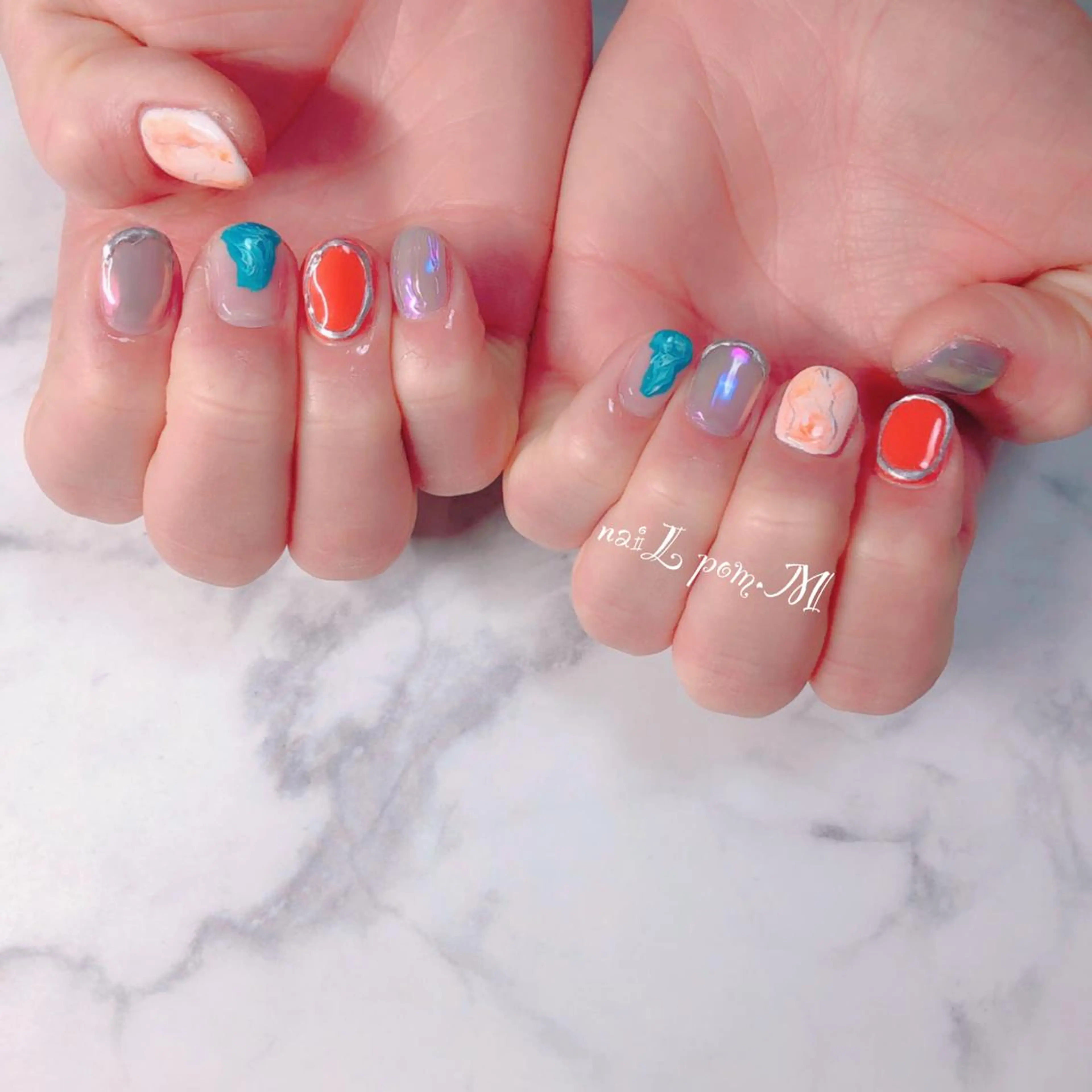 メンズ ネイル オーロラネイル メンズネイル ニュアンスネイル ハンドネイル ハンドケア naiL pom.Mのネイルデザイン