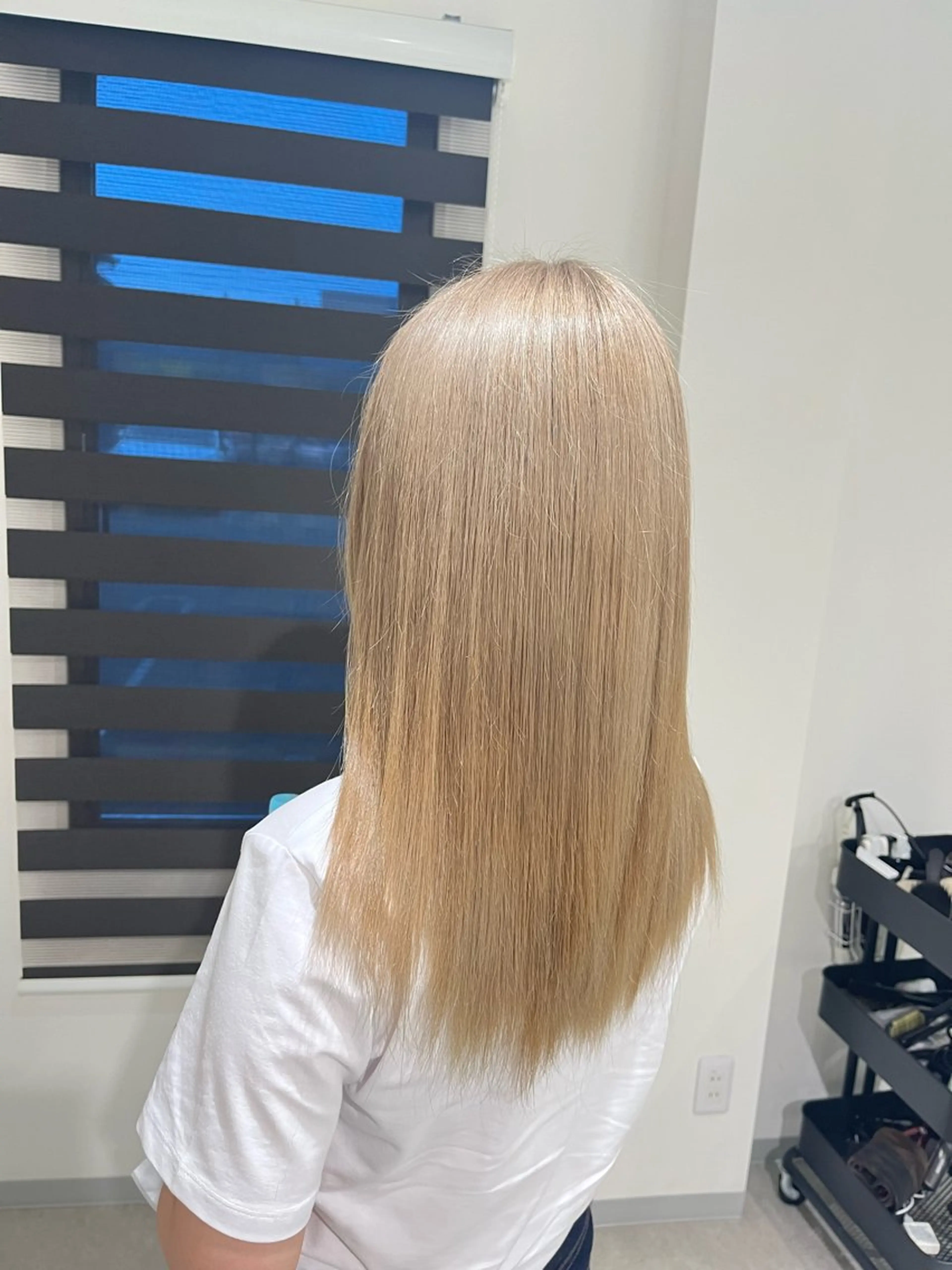 セミロング カラー カット ヘアカラー トリートメント イロアイヘアー Renのヘアスタイル