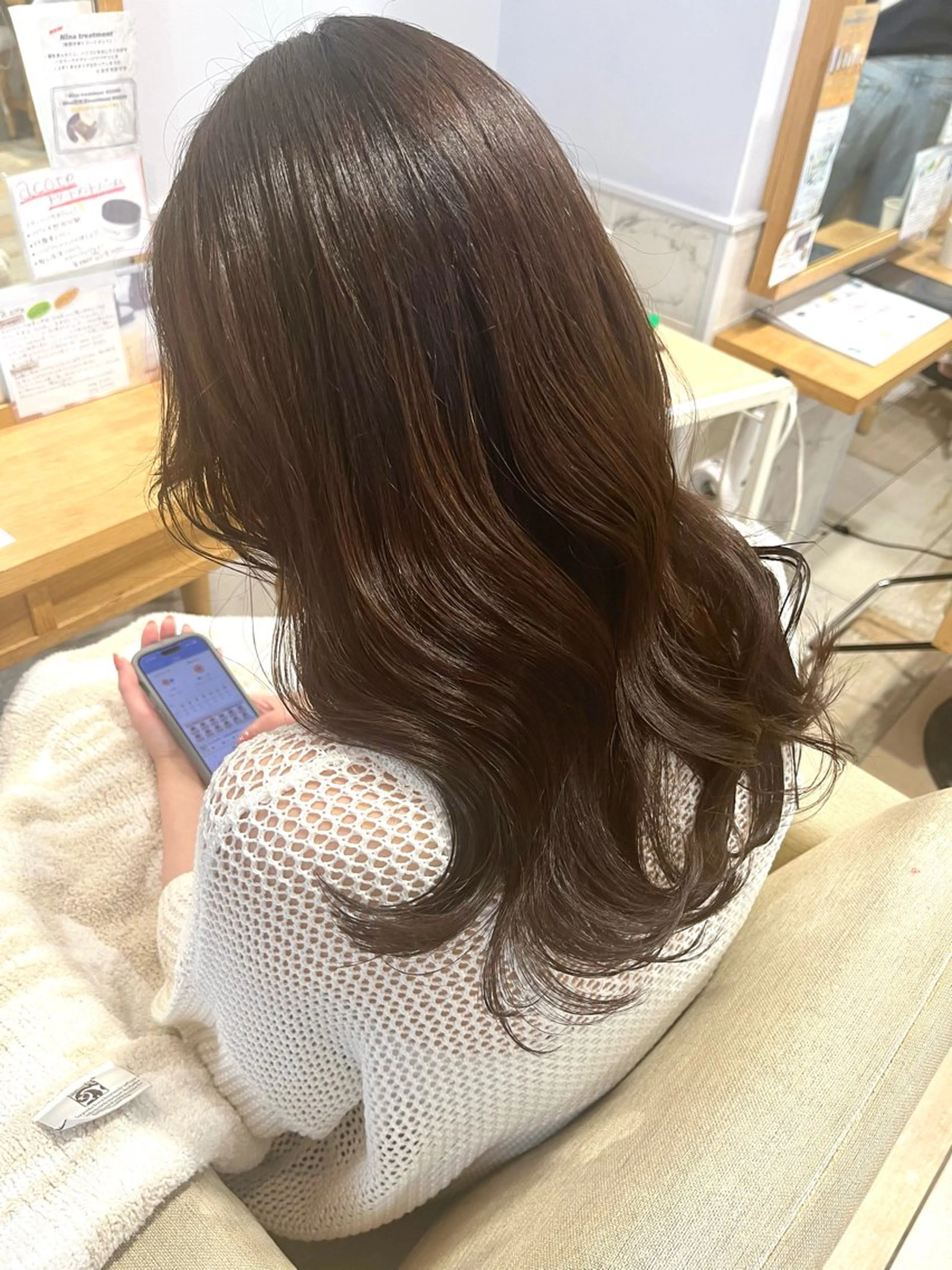 ロング 勝野 優佳のヘアスタイル