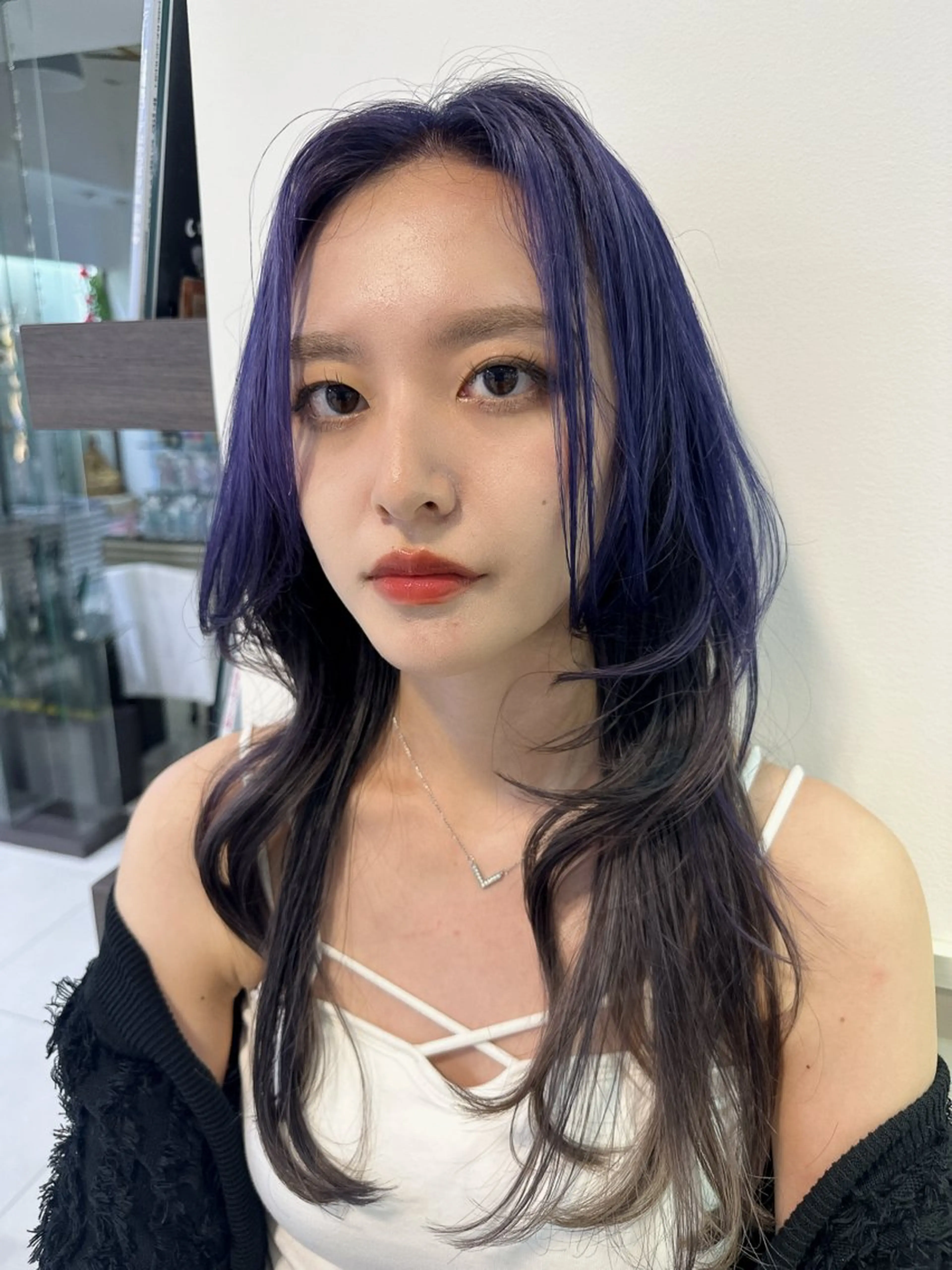 ロング レイヤー 艶々カラーのヘアスタイル