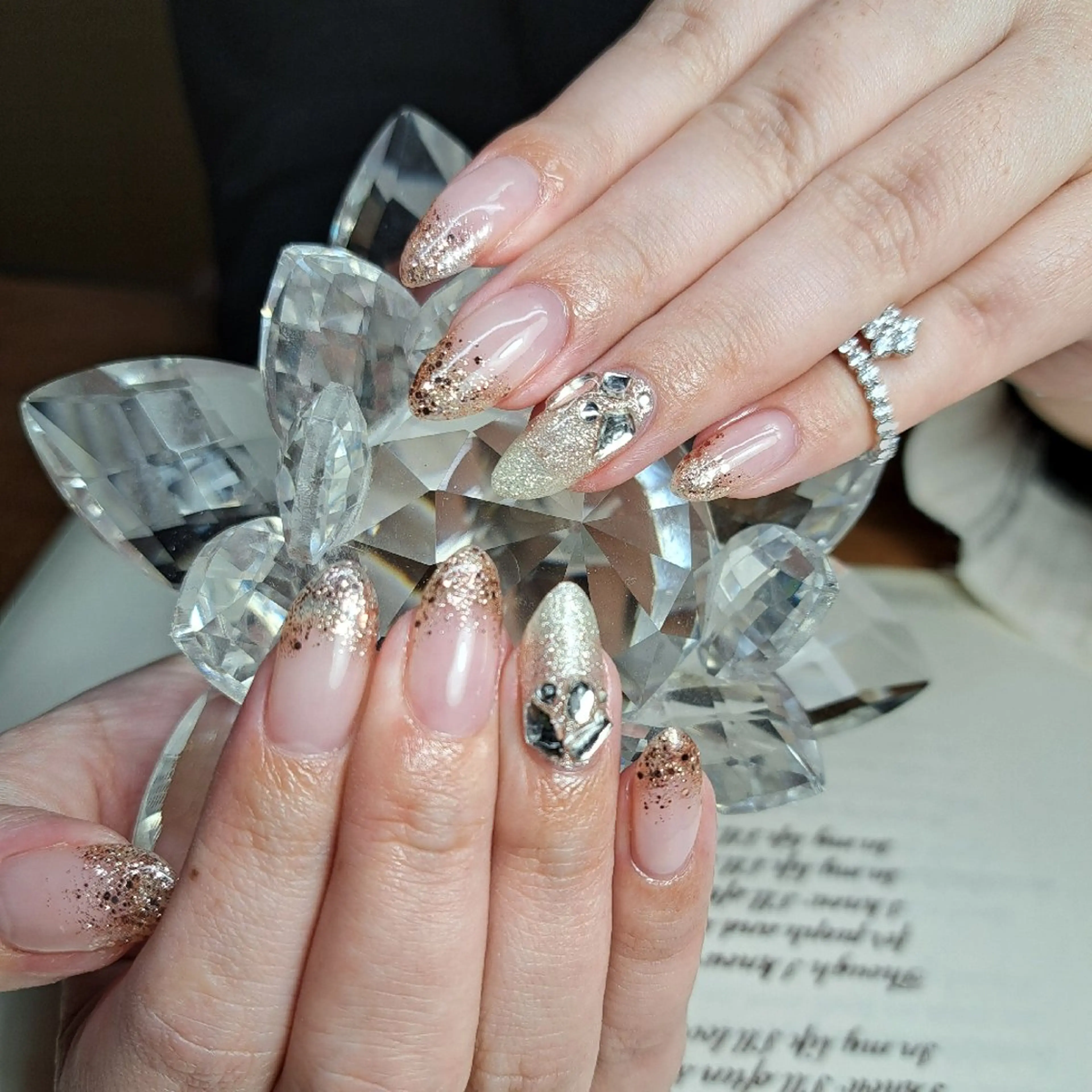 ネイル 桜ネイル グラデーション ラメ(グリッター) ラメグラデーション ハンドネイル HAYASHI  Nのネイルデザイン