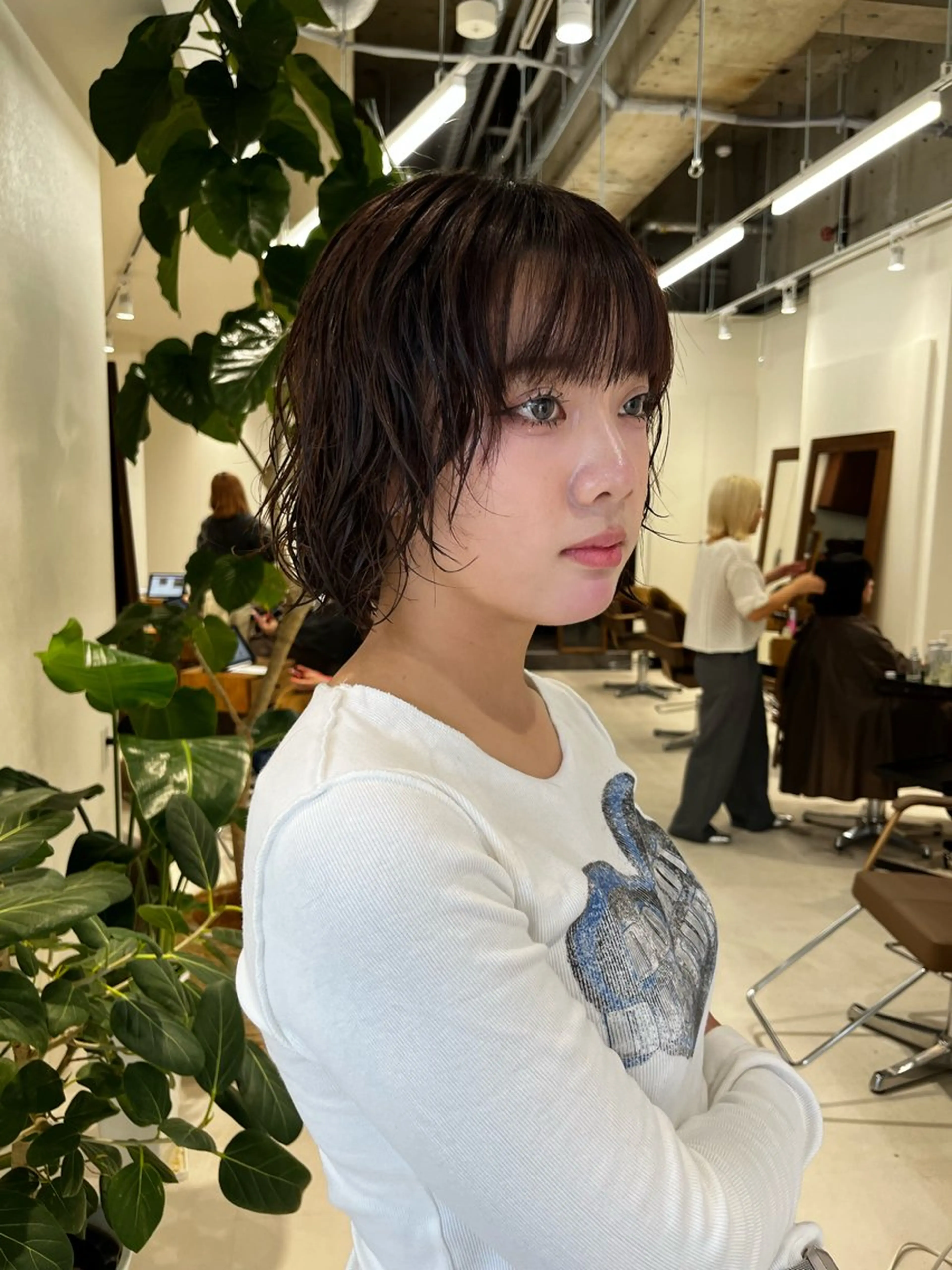 ショート カラー ブラウンカラー マロンブラウン レイヤーカット/ブラ ウンカラー/河野凜のヘアスタイル