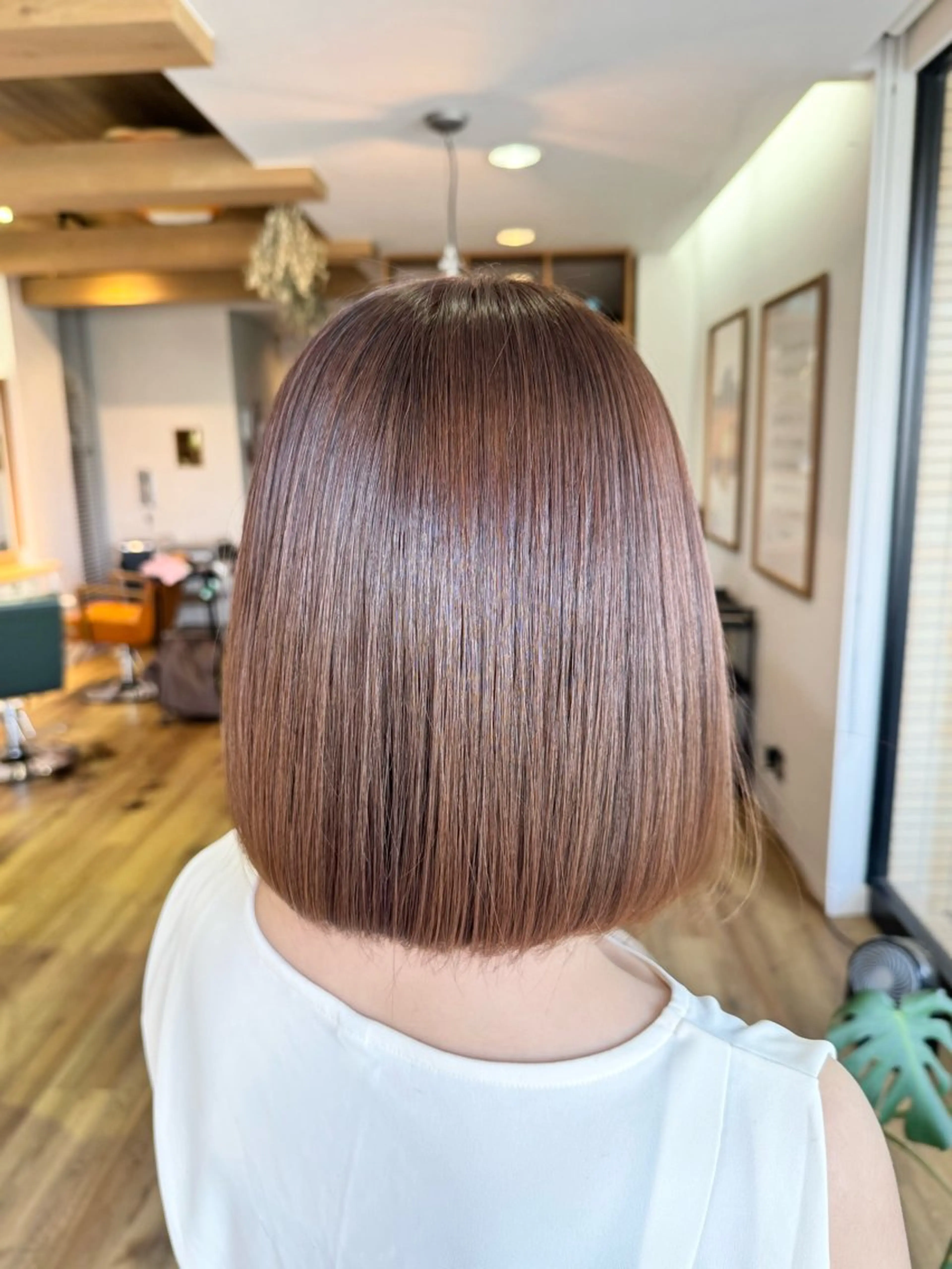 ミディアム カラー ブラウンカラー カット ヘアカラー トリートメント ツキダテ ユイのヘアスタイル