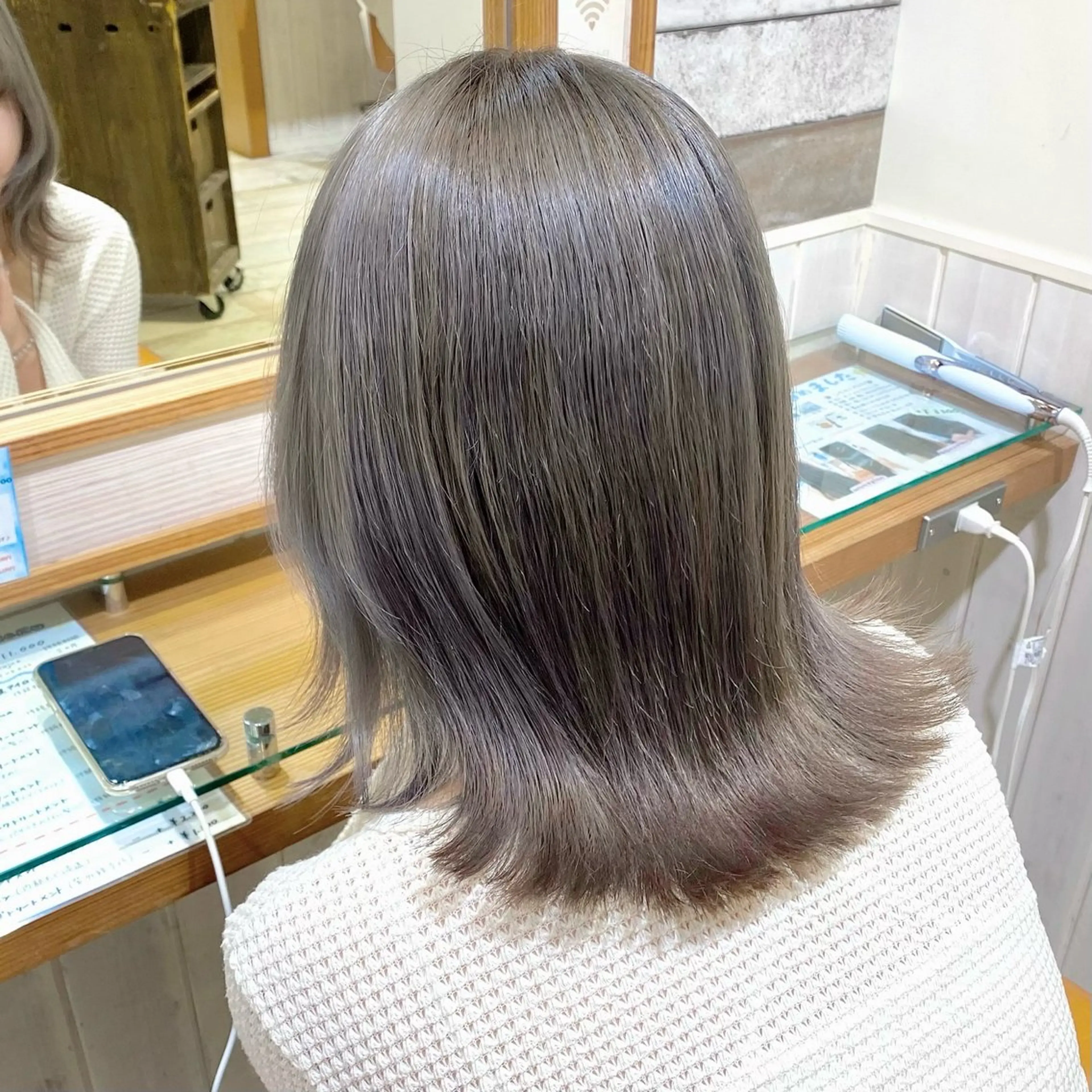 ミディアム カラー ヘアカラー 🌸小島友梨香🌸 ブリーチカラーのヘアスタイル