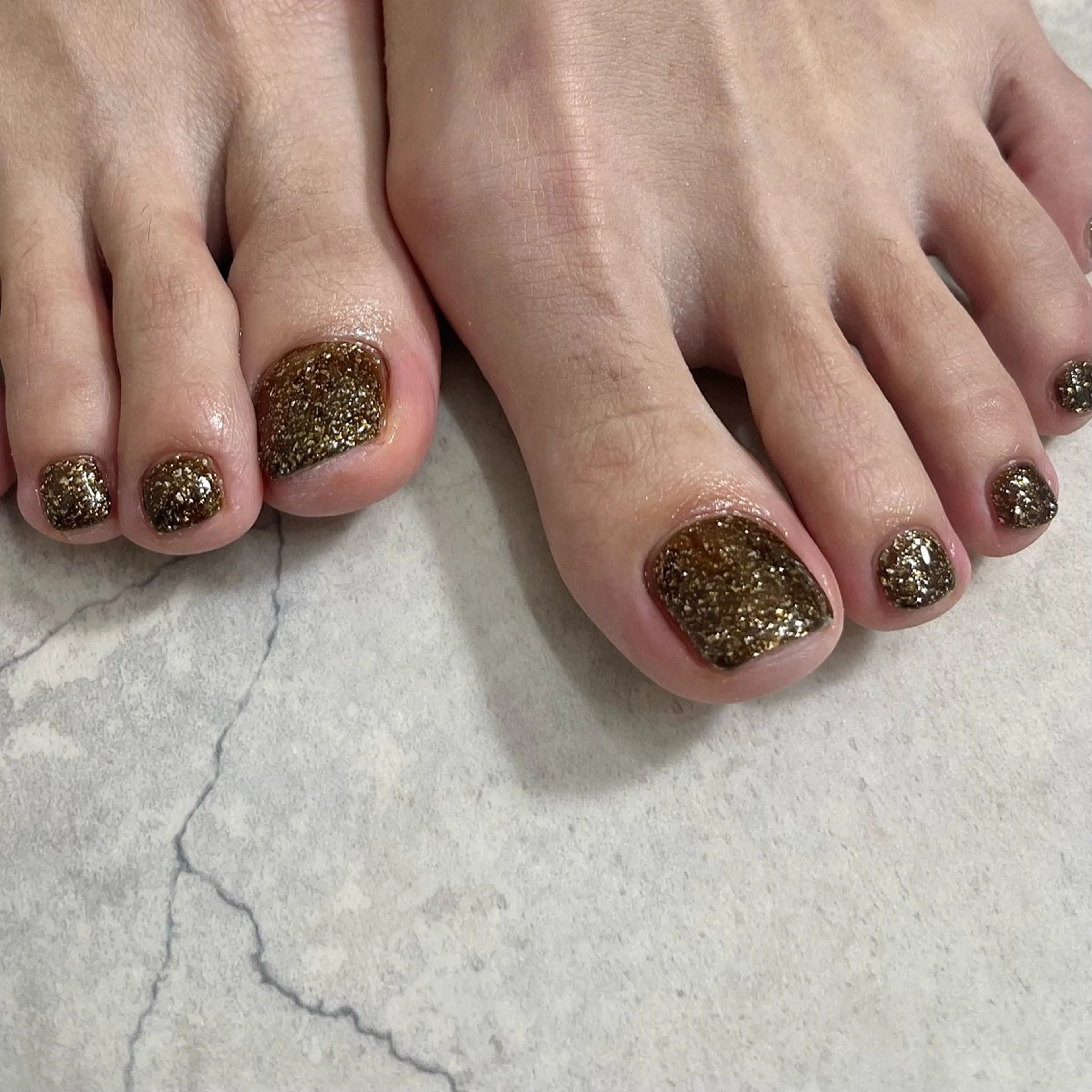 ネイル ブラウン フットネイル グリーン フットネイル vegh. nail／阿波座のネイルデザイン