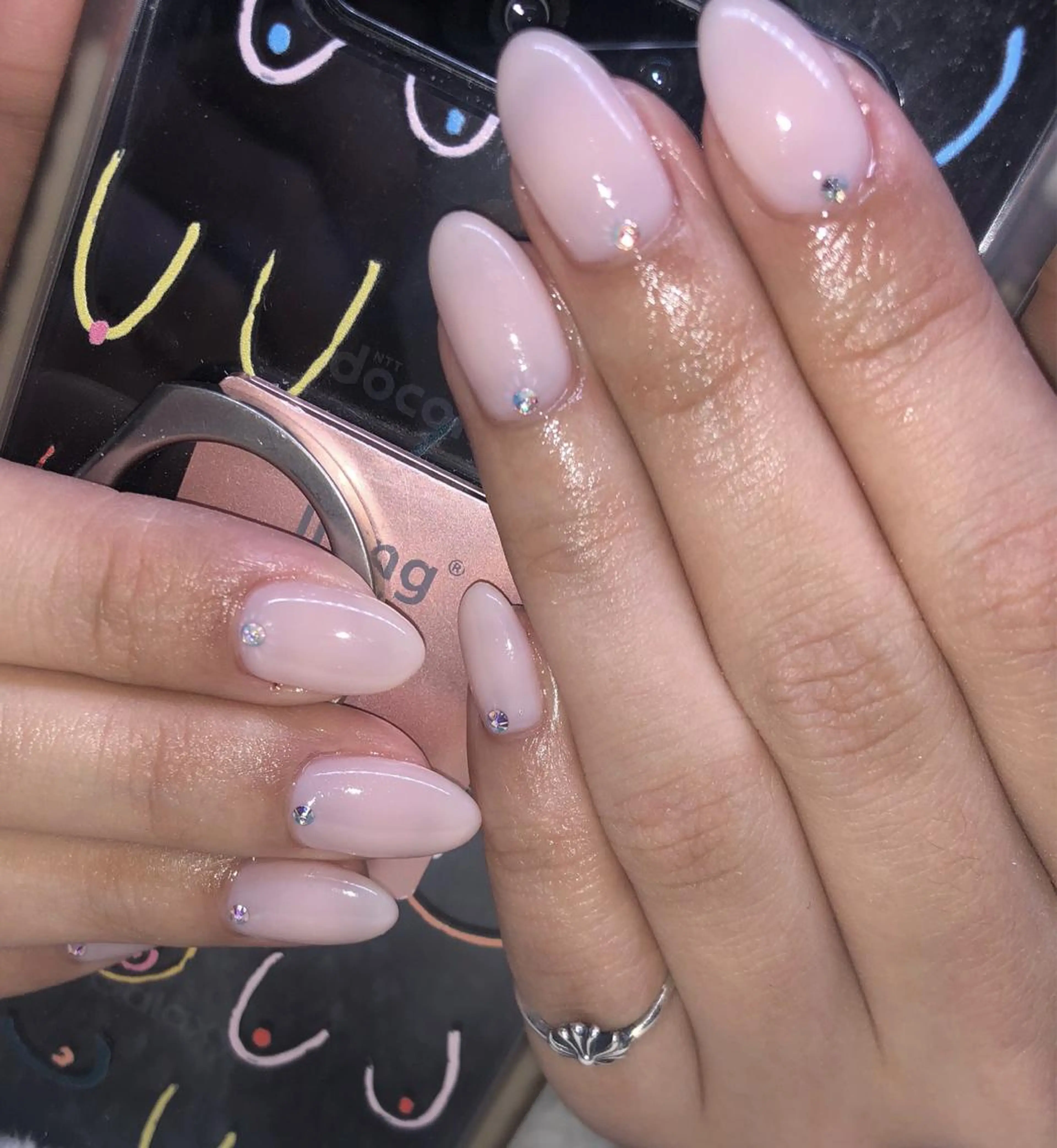 ネイル ストーンネイル パラあり！フィルイン 美フォルムのネイルデザイン