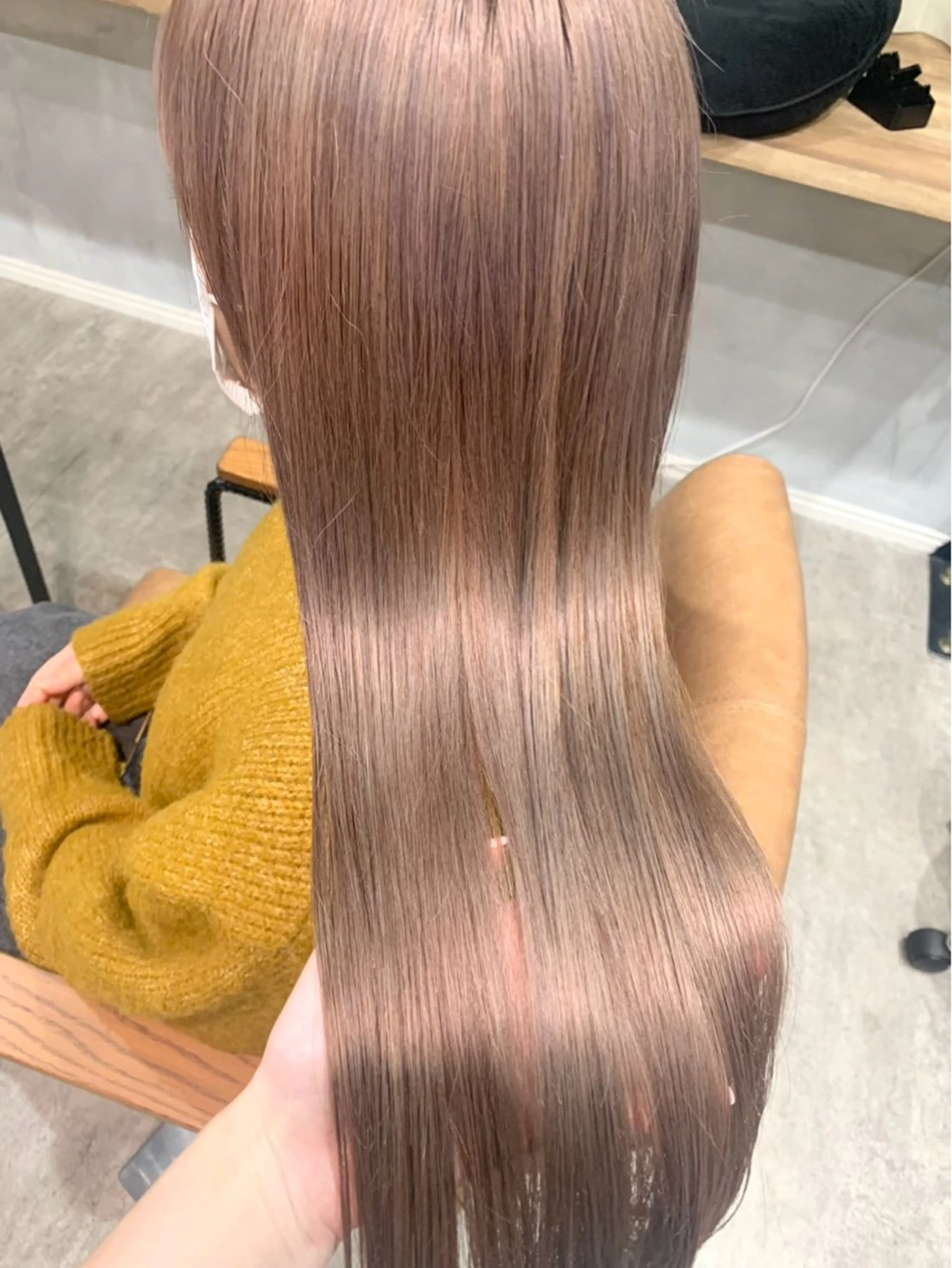 ロング カラー 佐伯 美麗のヘアスタイル