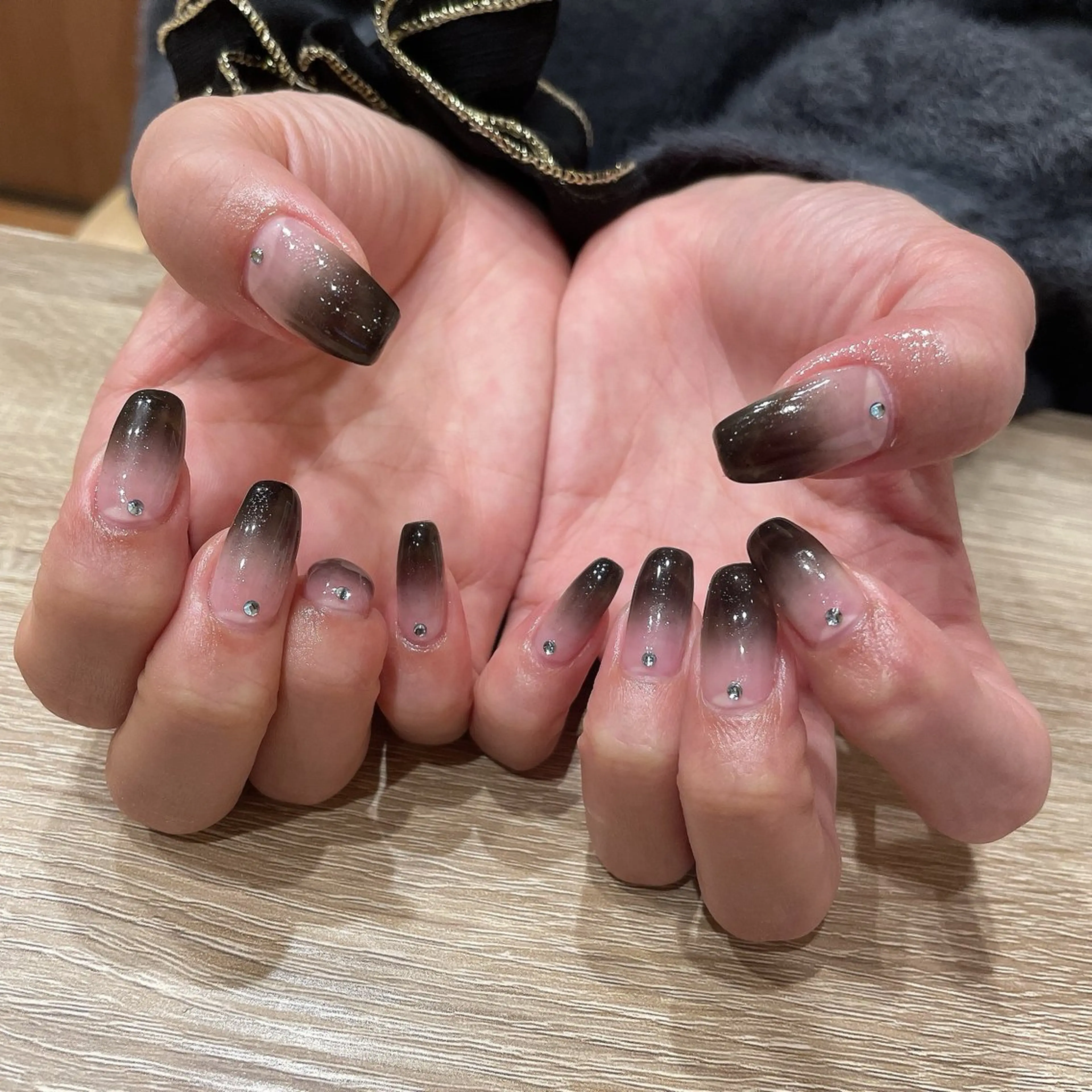 ネイル フラッシュネイル ロングネイル ストーンネイル ハンドネイル liberté🫧 新小岩のネイルデザイン