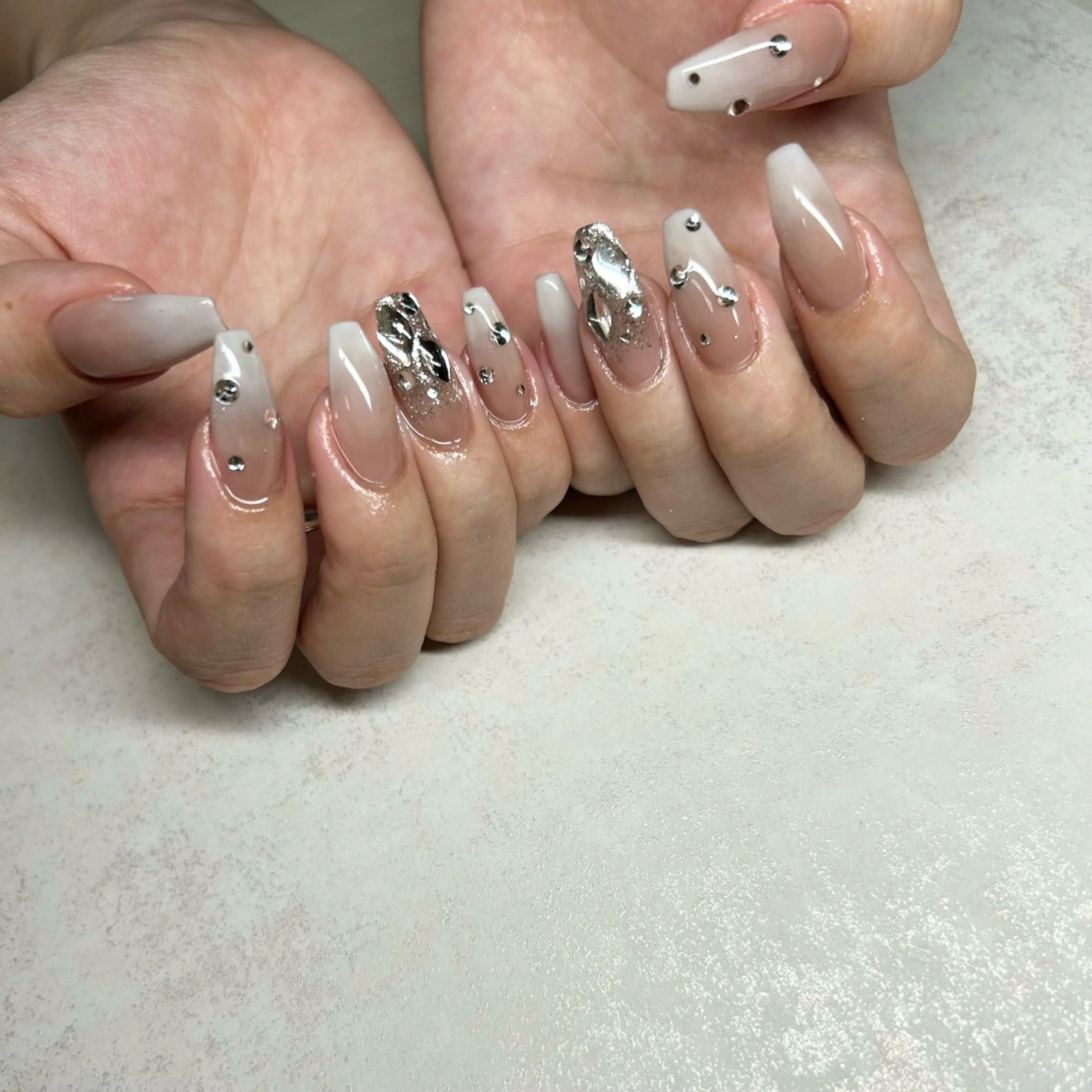 ネイル ANELA mのネイルデザイン