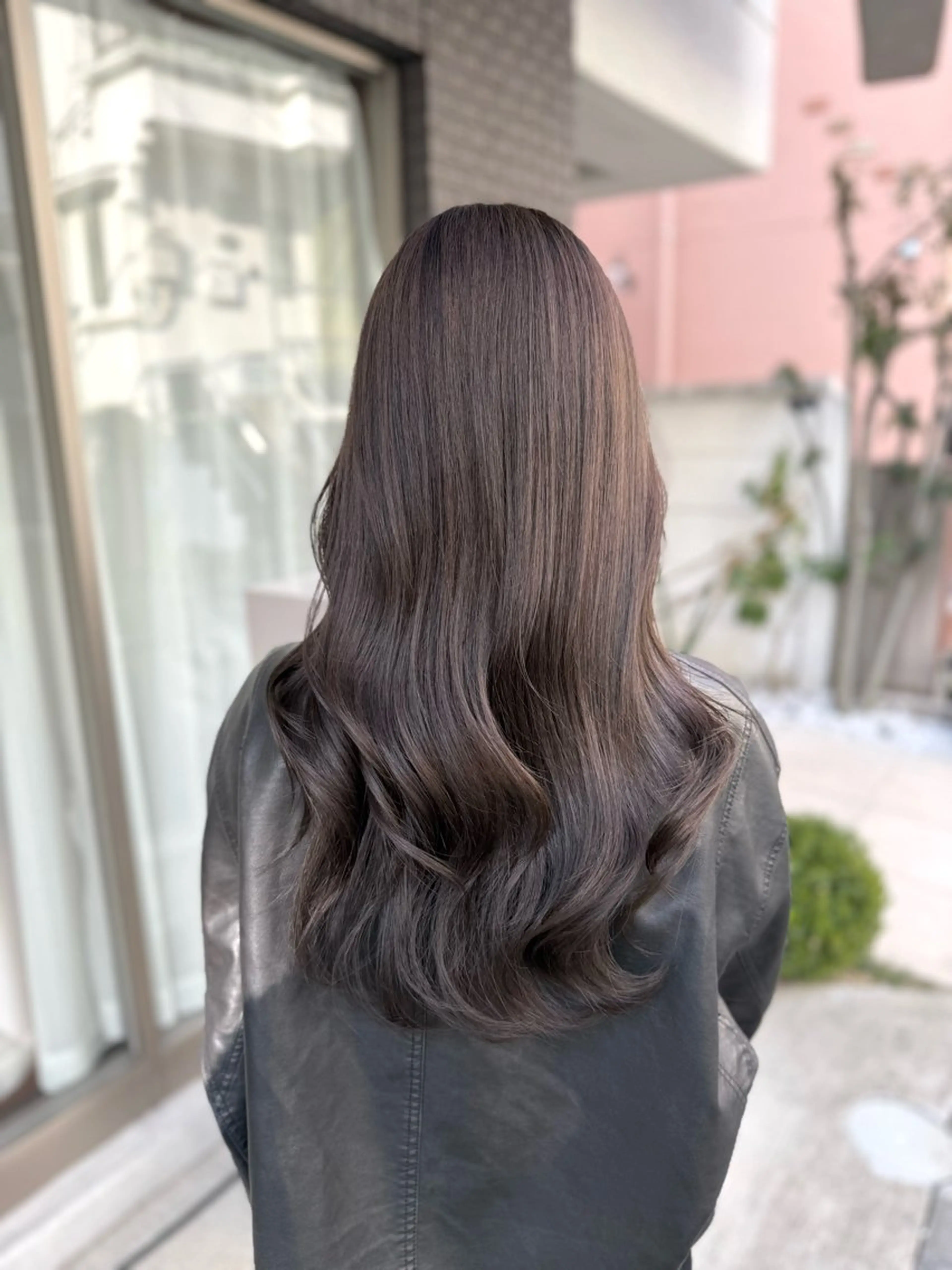 ロング カラー アッシュ アッシュグレー オリーブアッシュ カット ヘアカラー トリートメント グレージュ/レイヤー /韓国ヘア/RISAのヘアスタイル