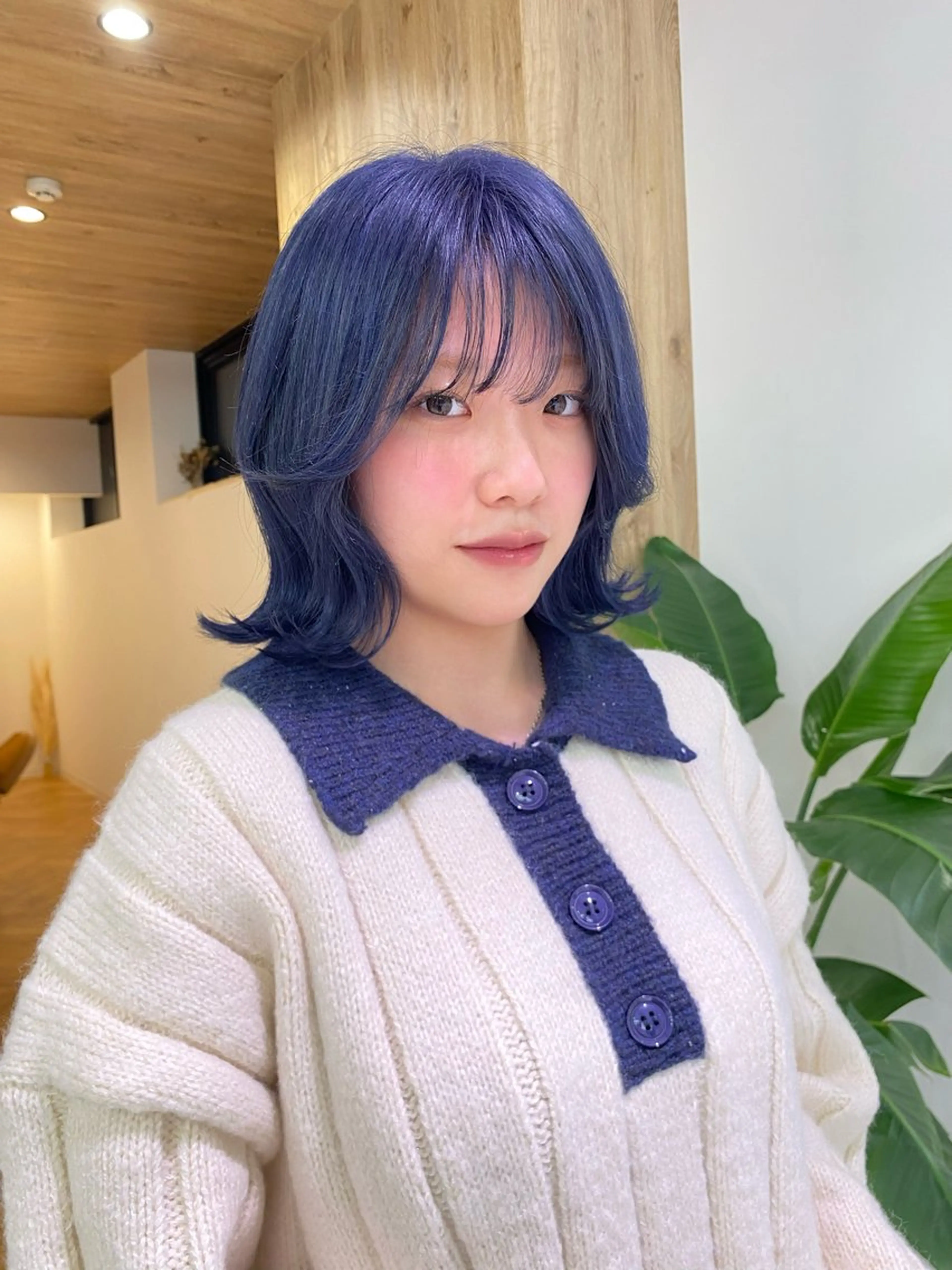 ショート パープルカラー 都筑 莉佳子のヘアスタイル