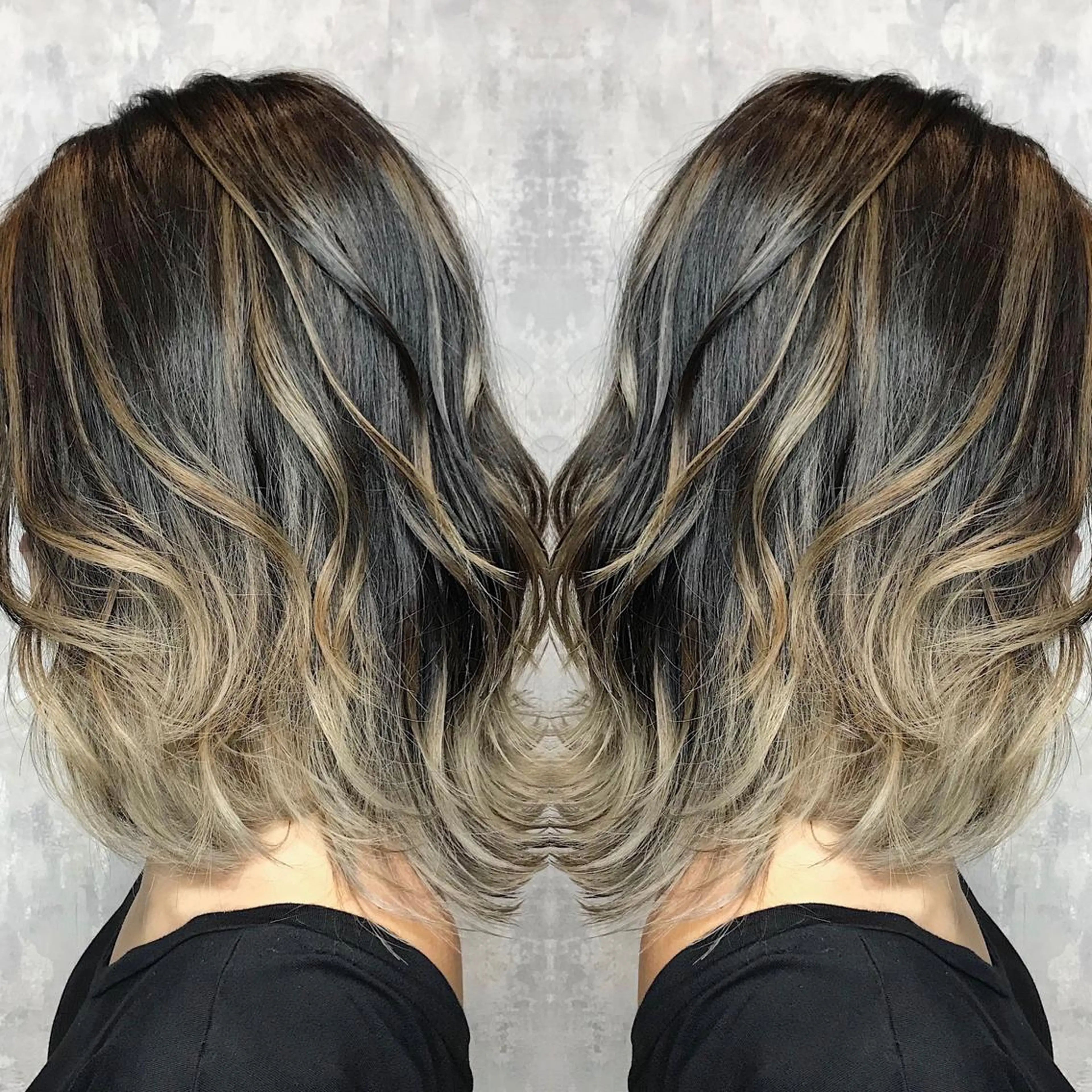 ミディアム カラー ヘアアレンジ バレイヤージュ レイヤーカット Zina渋谷エリア マネージャShionのヘアスタイル