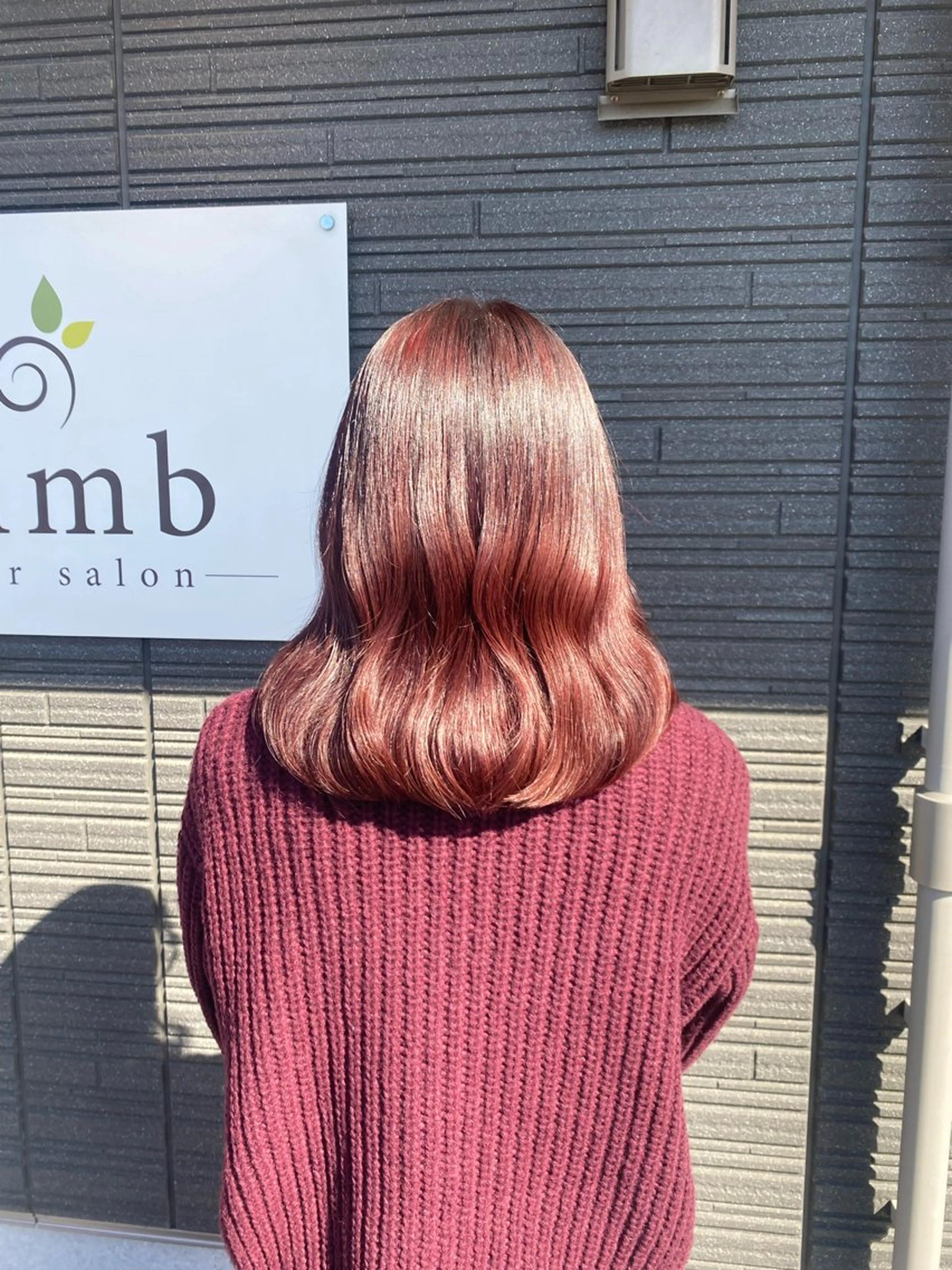 ミディアム カット ヘアカラー 美容室Limb所属・髪質改善/縮毛/小林 水葵のヘアスタイル