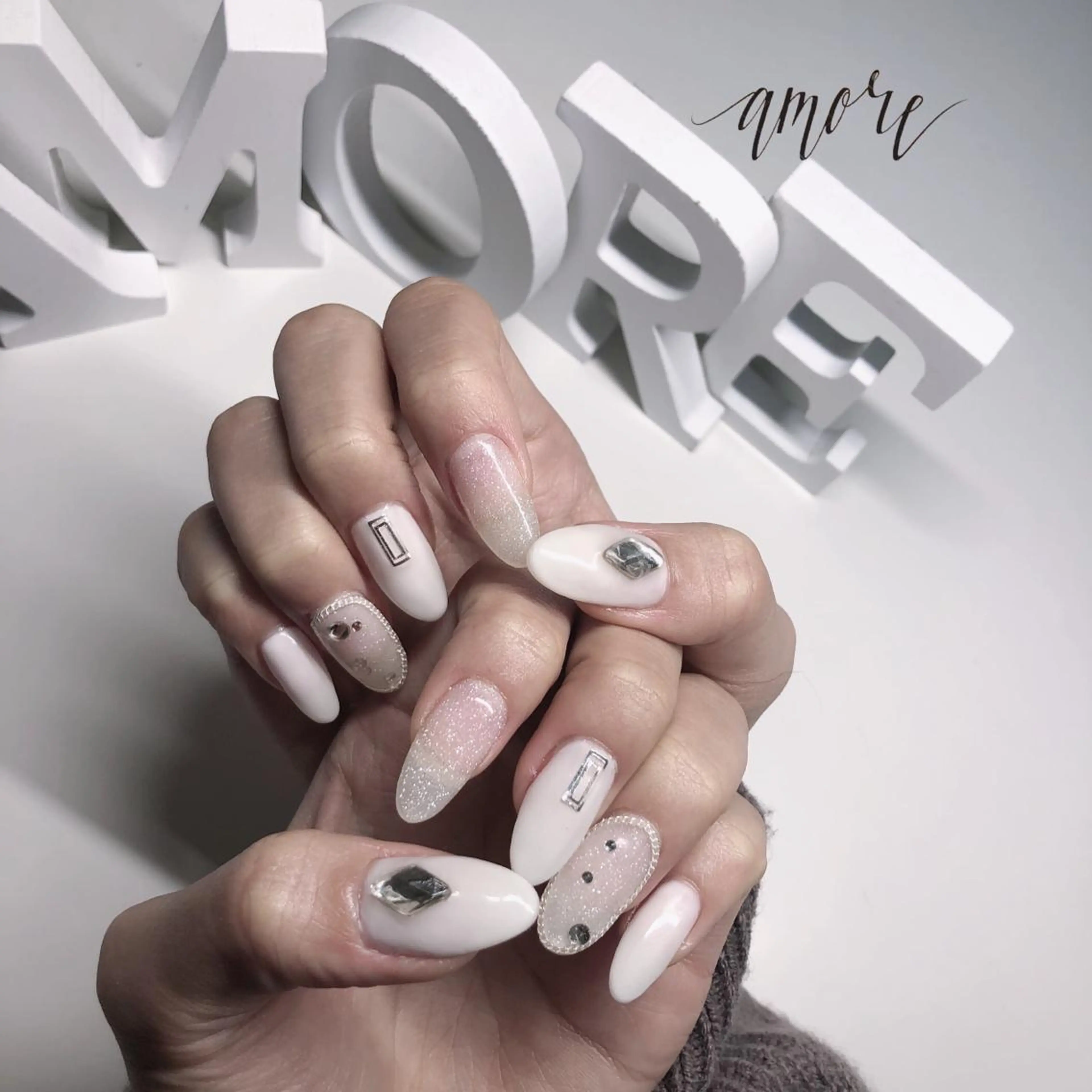 ネイル ジェルネイル ラメ(グリッター) 冬ネイル You kyehwaのネイルデザイン