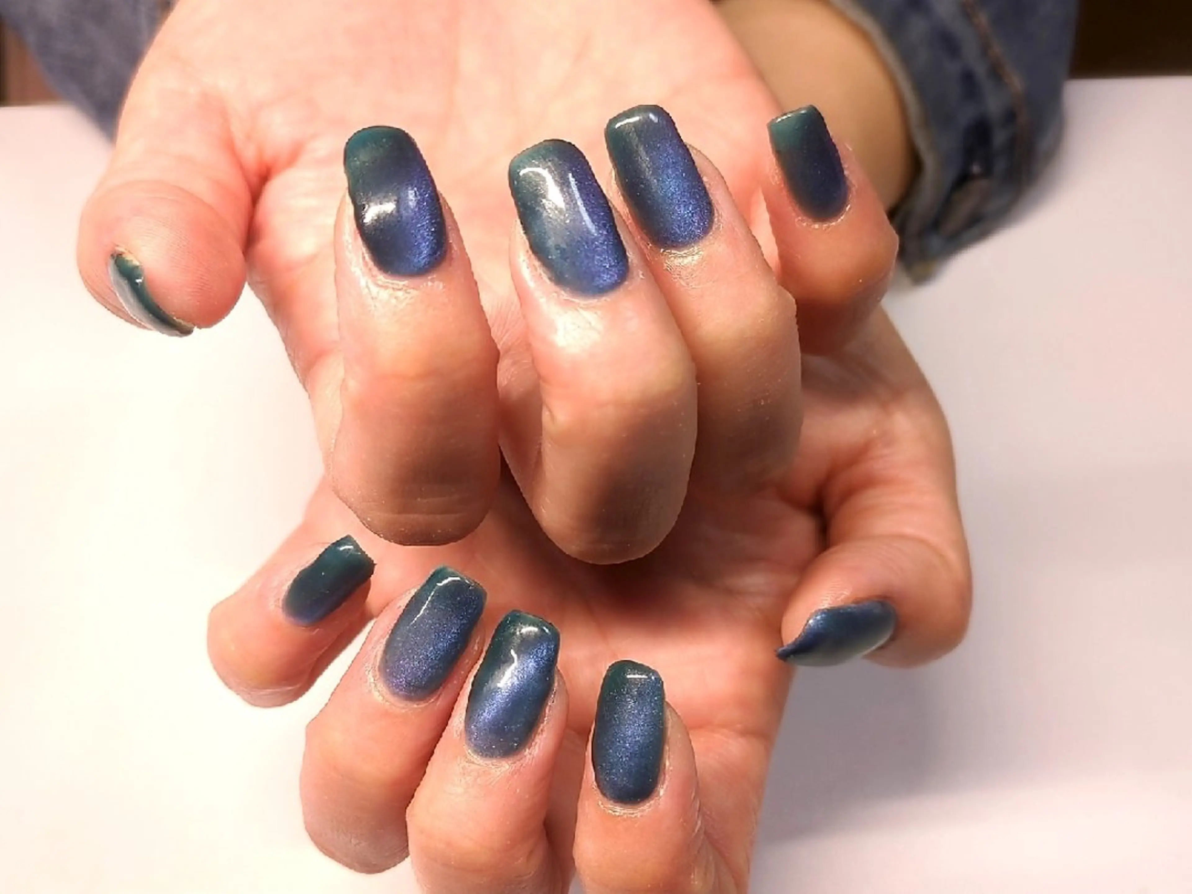 セミロング ハンドネイル AQUA nailのネイルデザイン