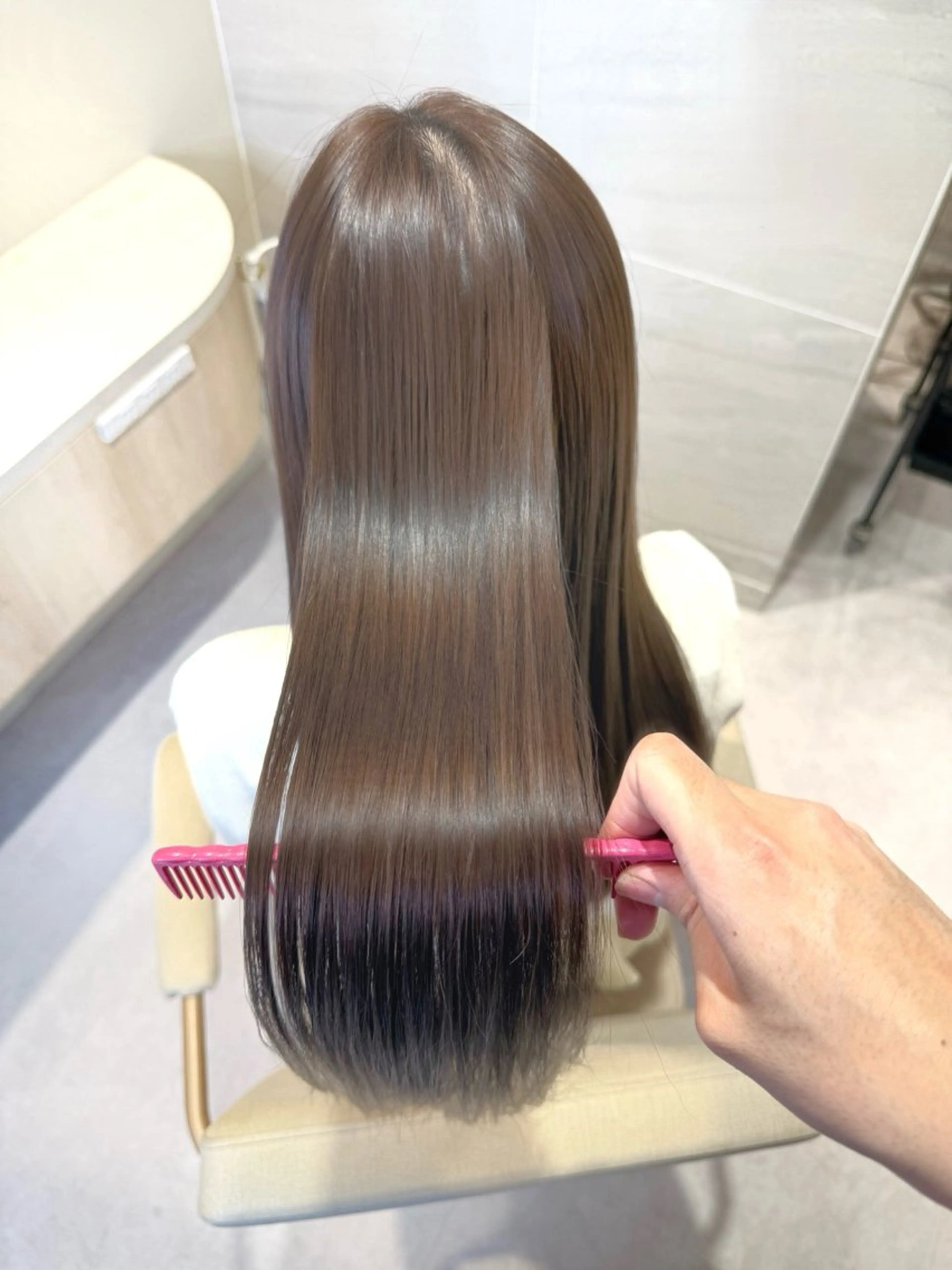 ロング パーマ 髪質改善 縮毛矯正 透明感カラー🌿 グレージュ🐺陽介のヘアスタイル