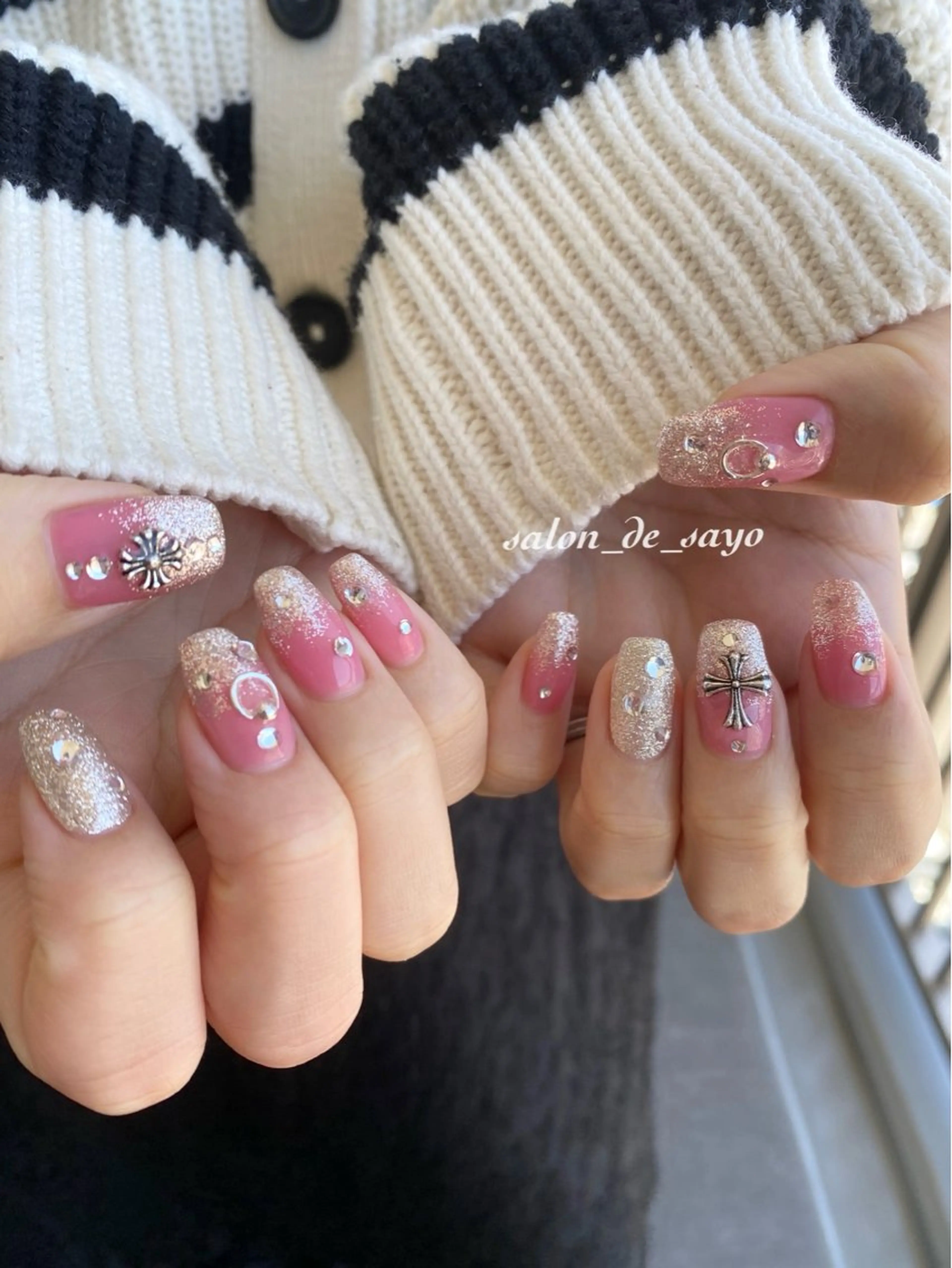 💜人気No.1💜オフ込み持ち込み10本アート♡150分やり放題♡ハンドorフット選べます！💎の写真