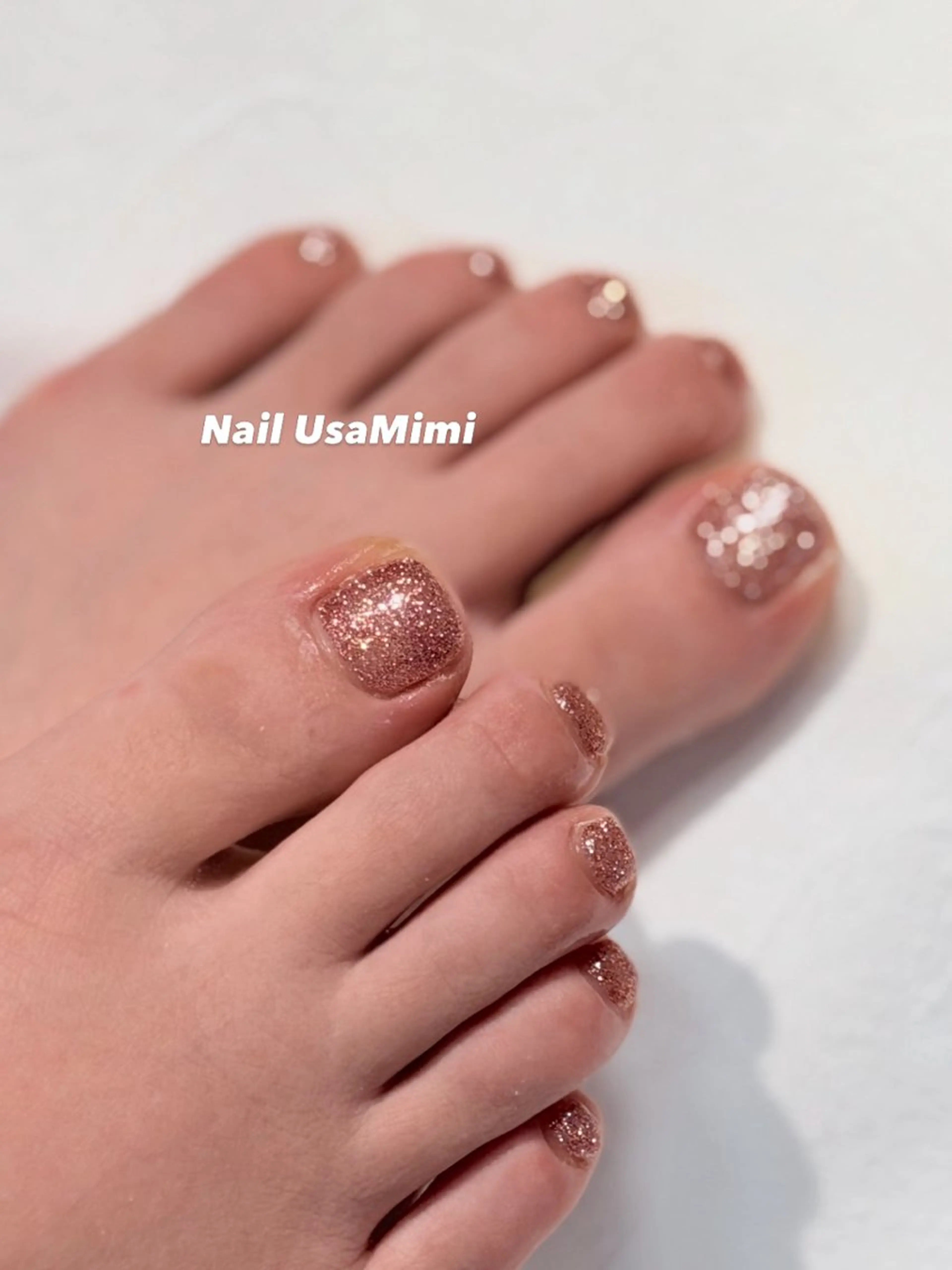 ネイル キラキラネイル オフィスネイル 夏ネイル ワンホンネイル フットネイル Nail Usa Mimi ASAKOのネイルデザイン