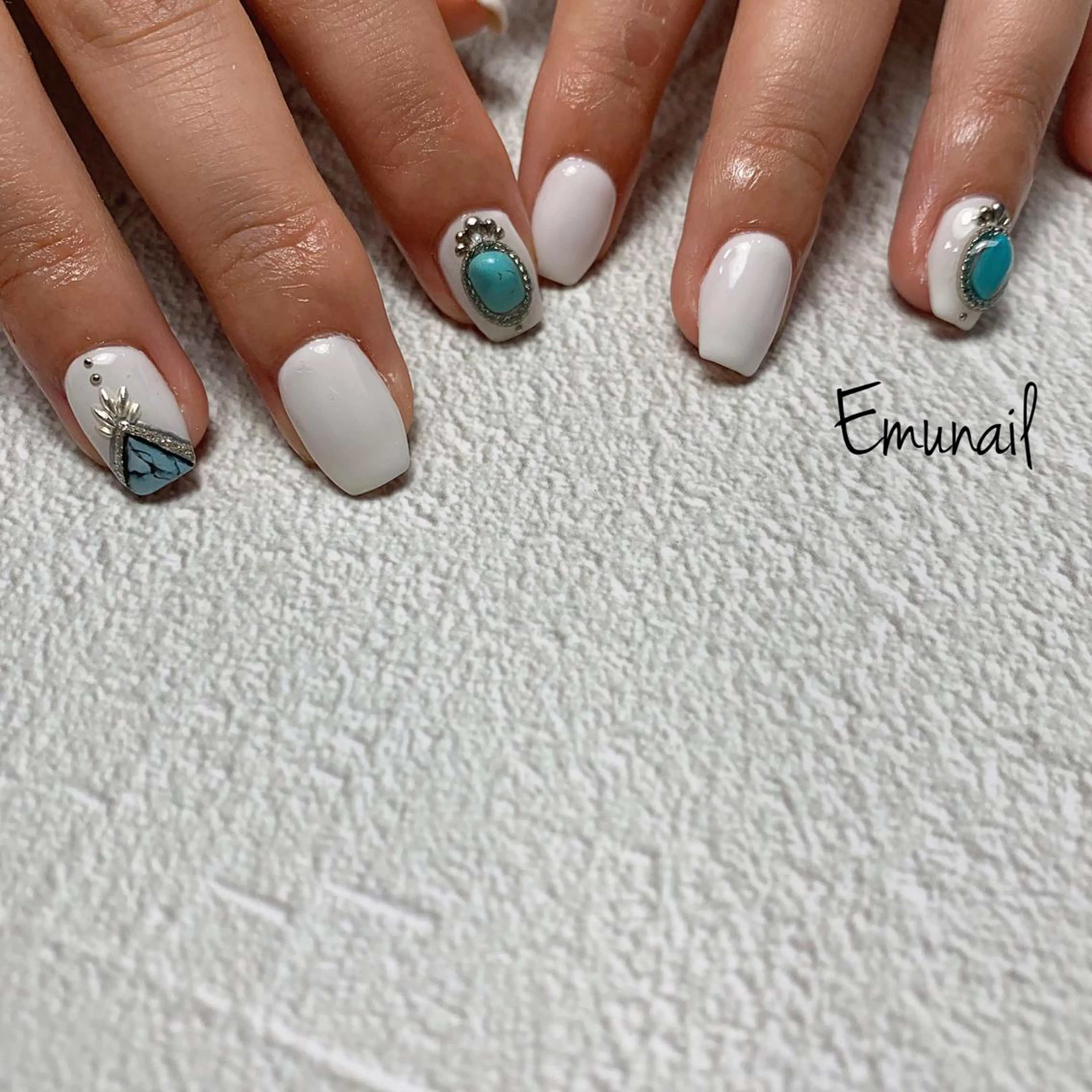 ネイル ハンドネイル Emu Nailのネイルデザイン