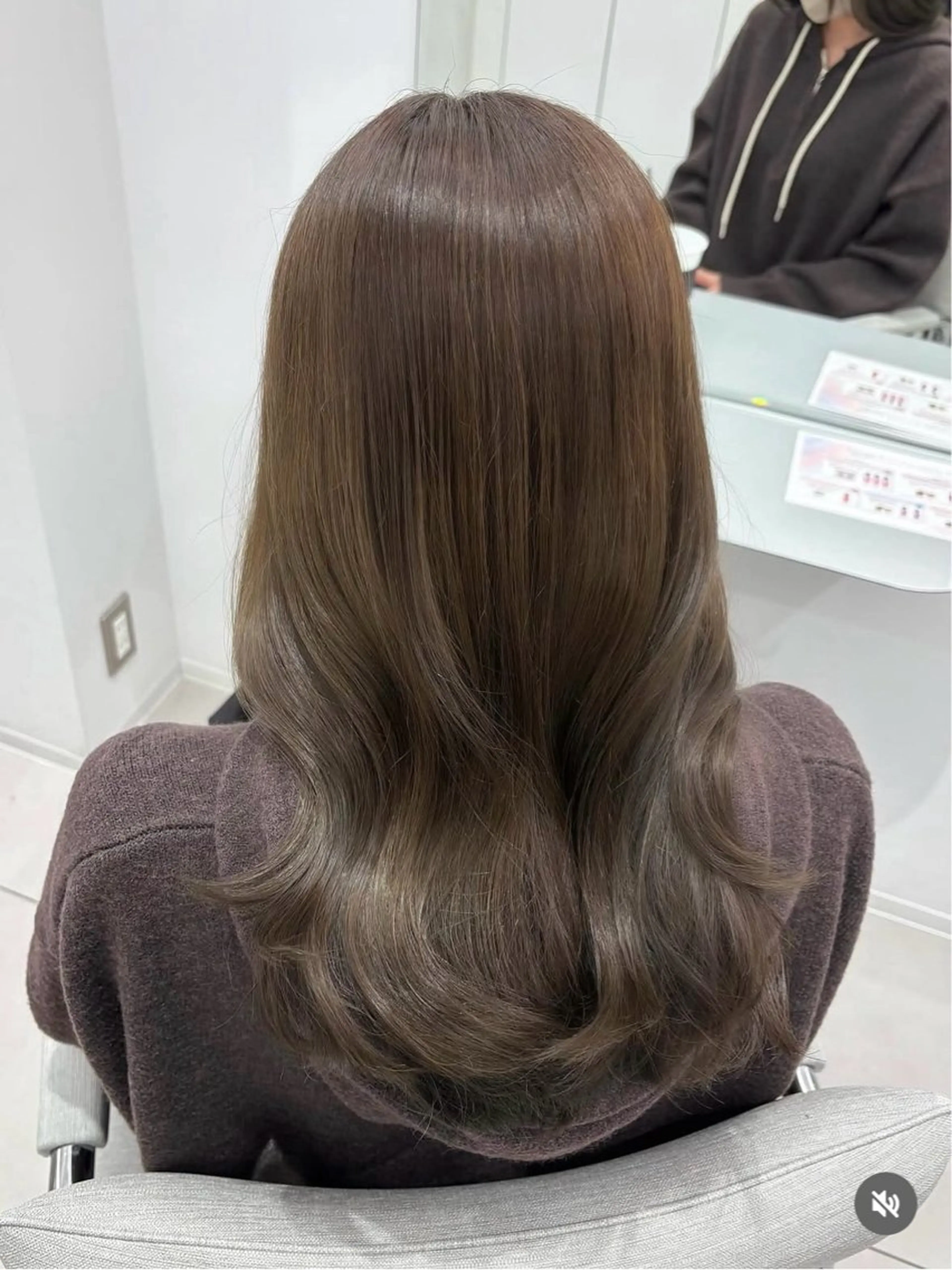 セミロング 透明感color♡ Ibukiのヘアスタイル